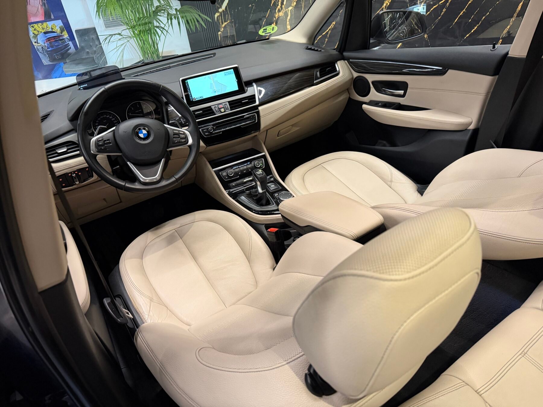 BMW Serie 2 Gran Tourer 2.0d 150CV 7Plazas Mercedes con CADENA