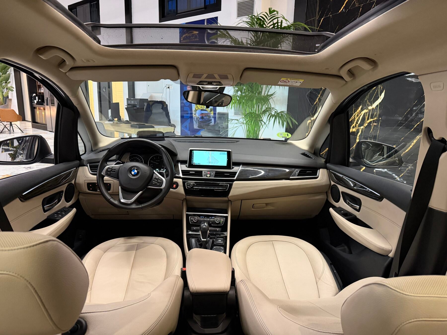 BMW Serie 2 Gran Tourer 2.0d 150CV 7Plazas Mercedes con CADENA