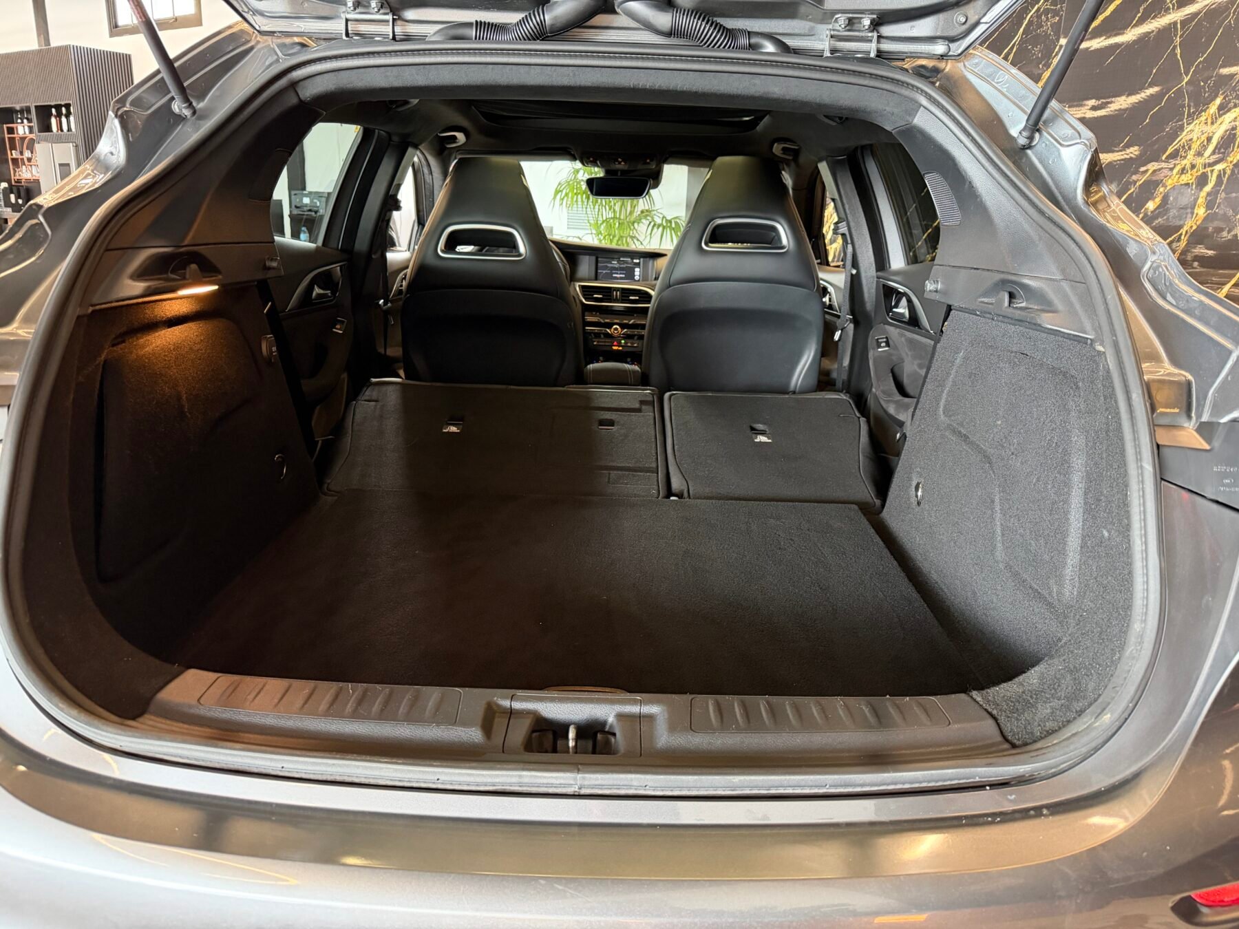 INFINITI Q30S 2.2D 170CV Motor MERCEDES con CADENASPORT EDITION 7G AWD