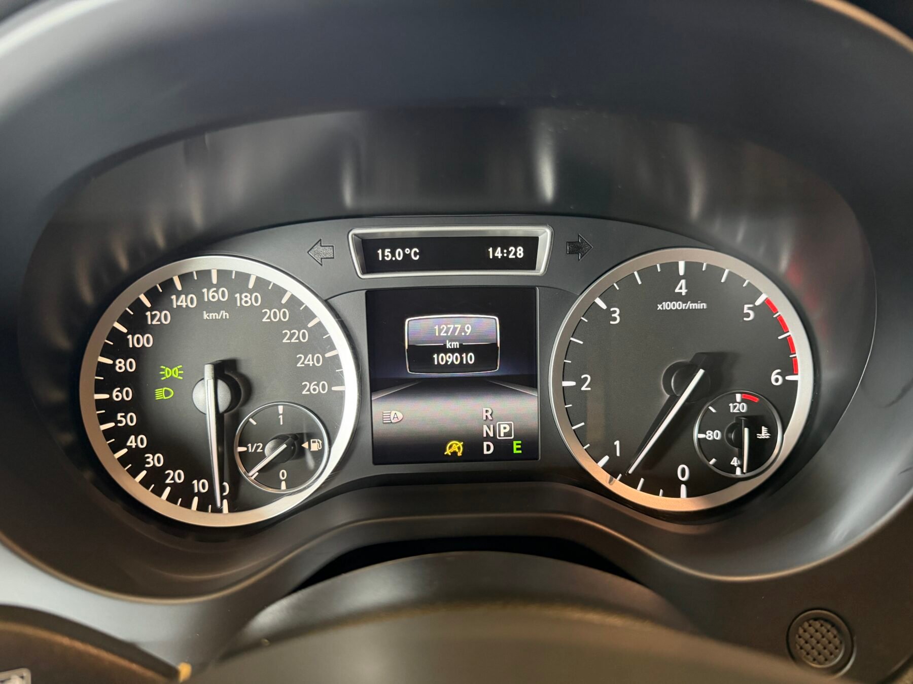 INFINITI Q30S 2.2D 170CV Motor MERCEDES con CADENASPORT EDITION 7G AWD