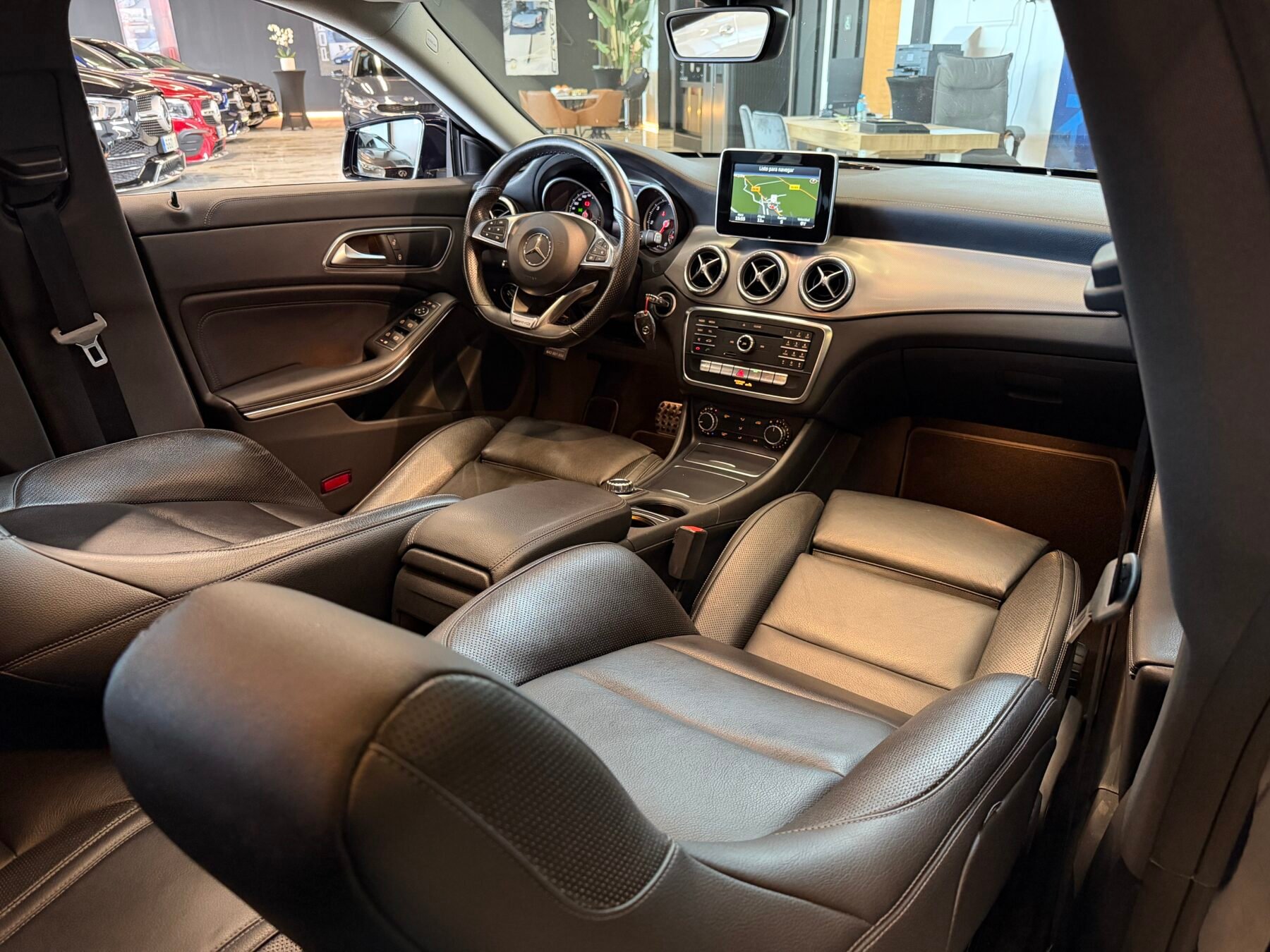 MERCEDES-BENZ CLA 200d 136CV Motor 2.2 Mercedes con CADENA Shooting Brake