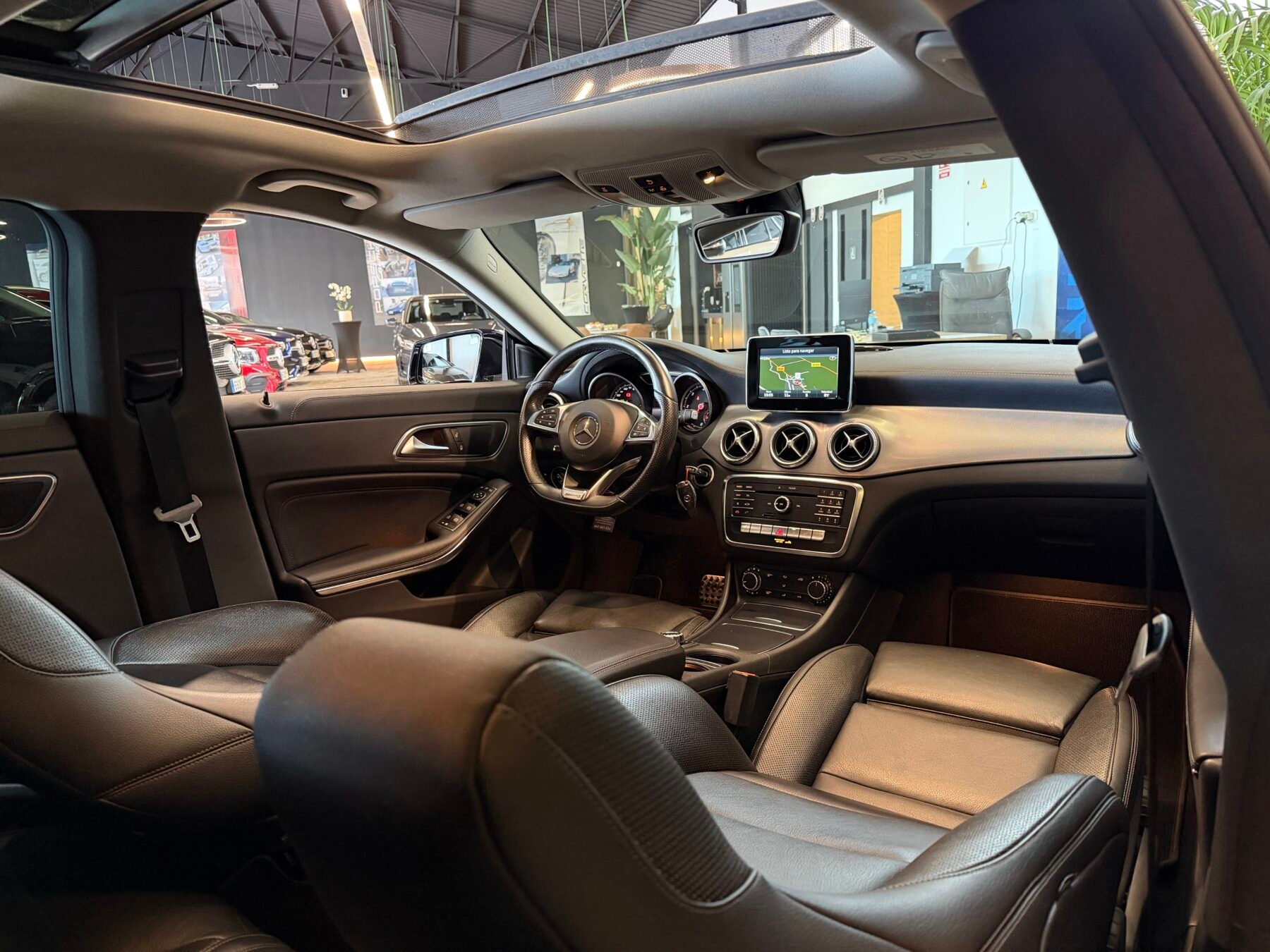 MERCEDES-BENZ CLA 200d 136CV Motor 2.2 Mercedes con CADENA Shooting Brake