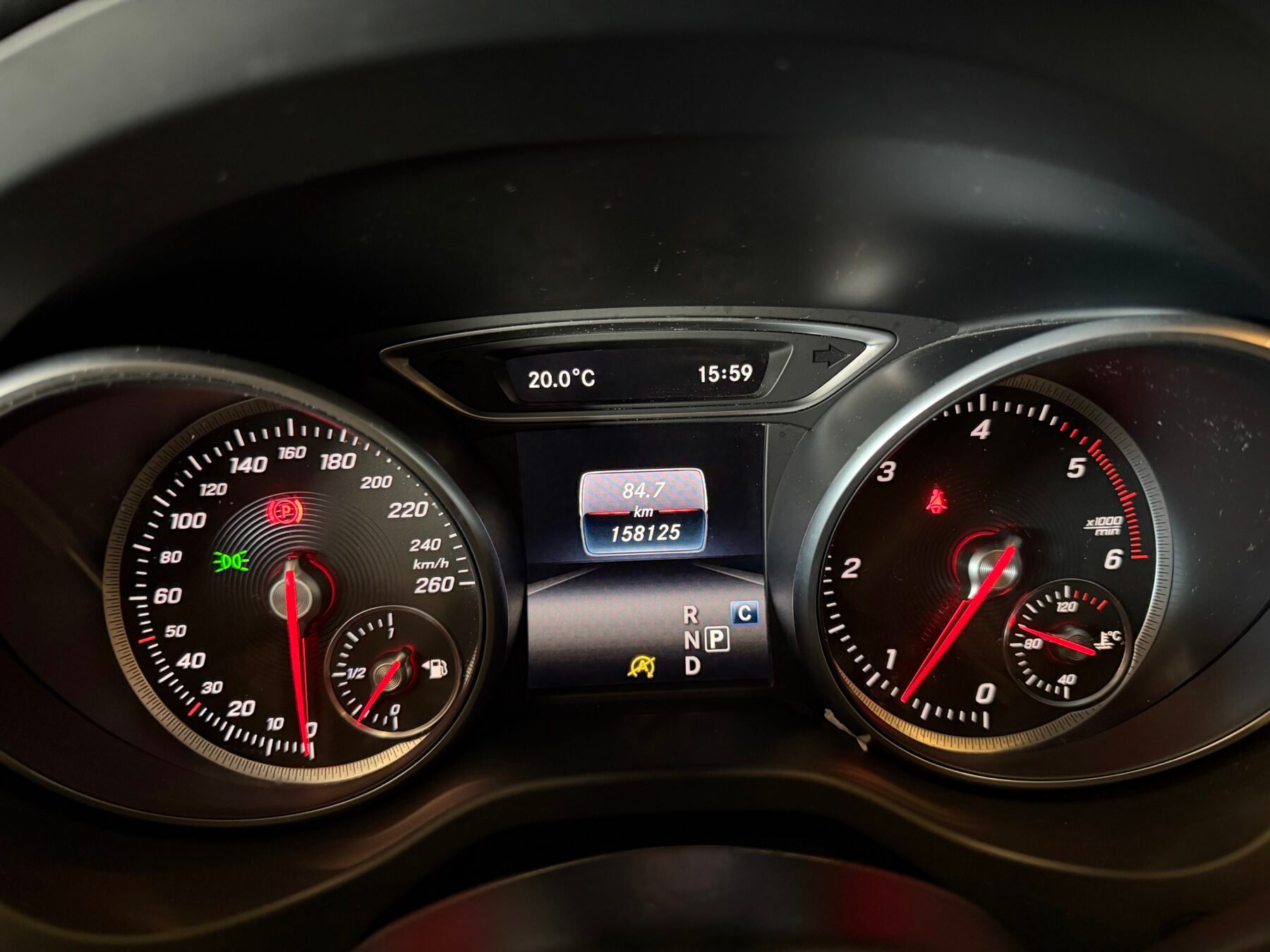 MERCEDES-BENZ CLA 200d 136CV Motor 2.2 Mercedes con CADENA Shooting Brake