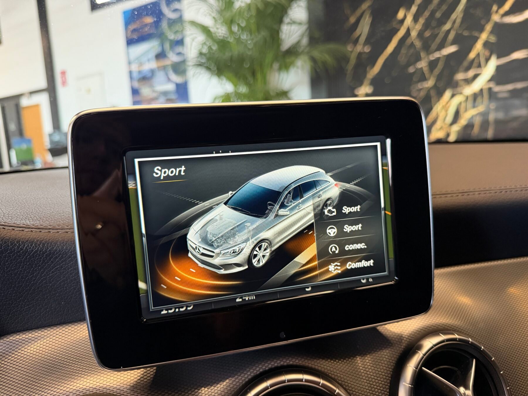 MERCEDES-BENZ CLA 200d 136CV Motor 2.2 Mercedes con CADENA Shooting Brake