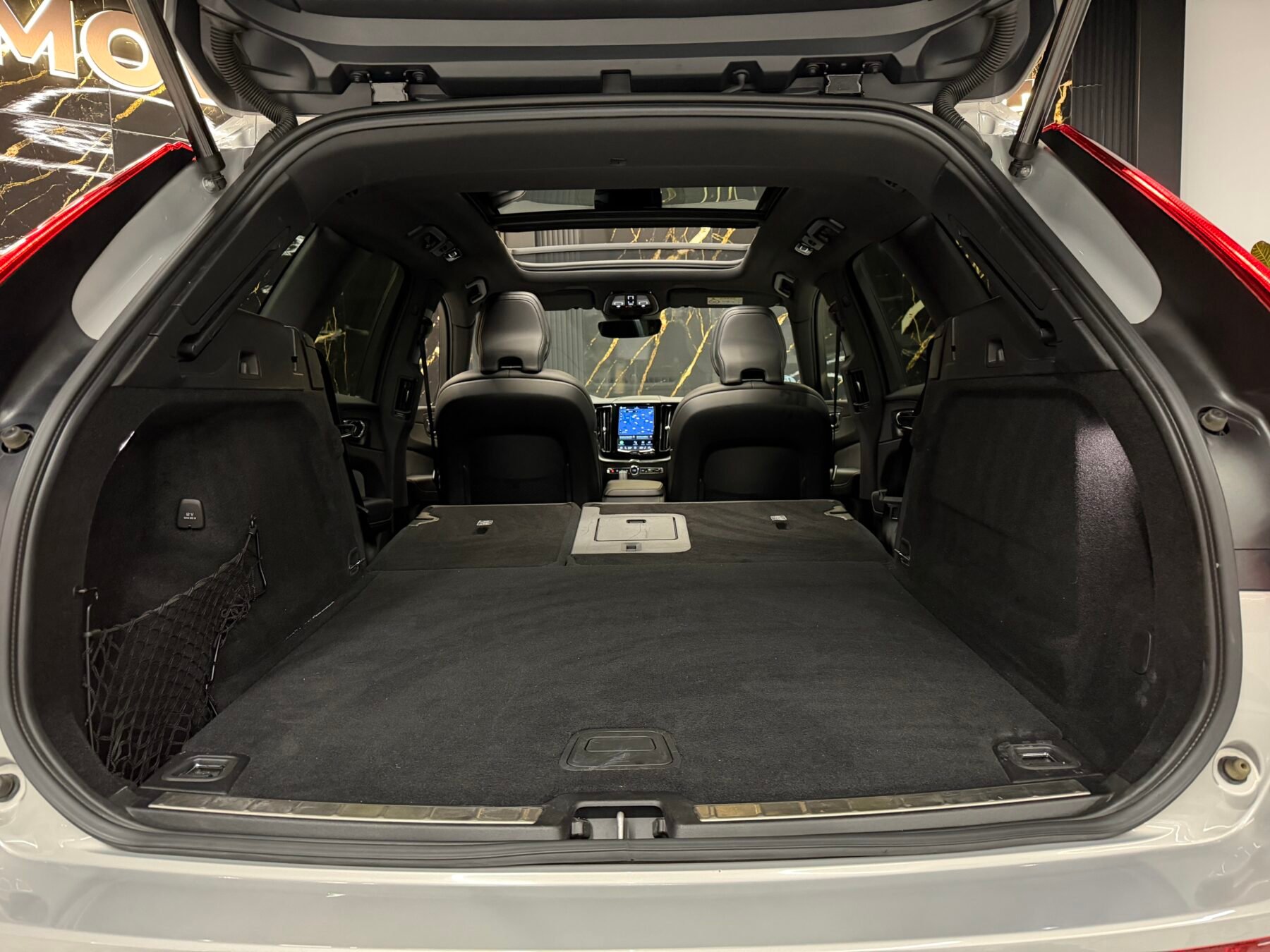 VOLVO  XC60 2.0 B4 D Ultimate Dark Auto FUL IMPOLUTO