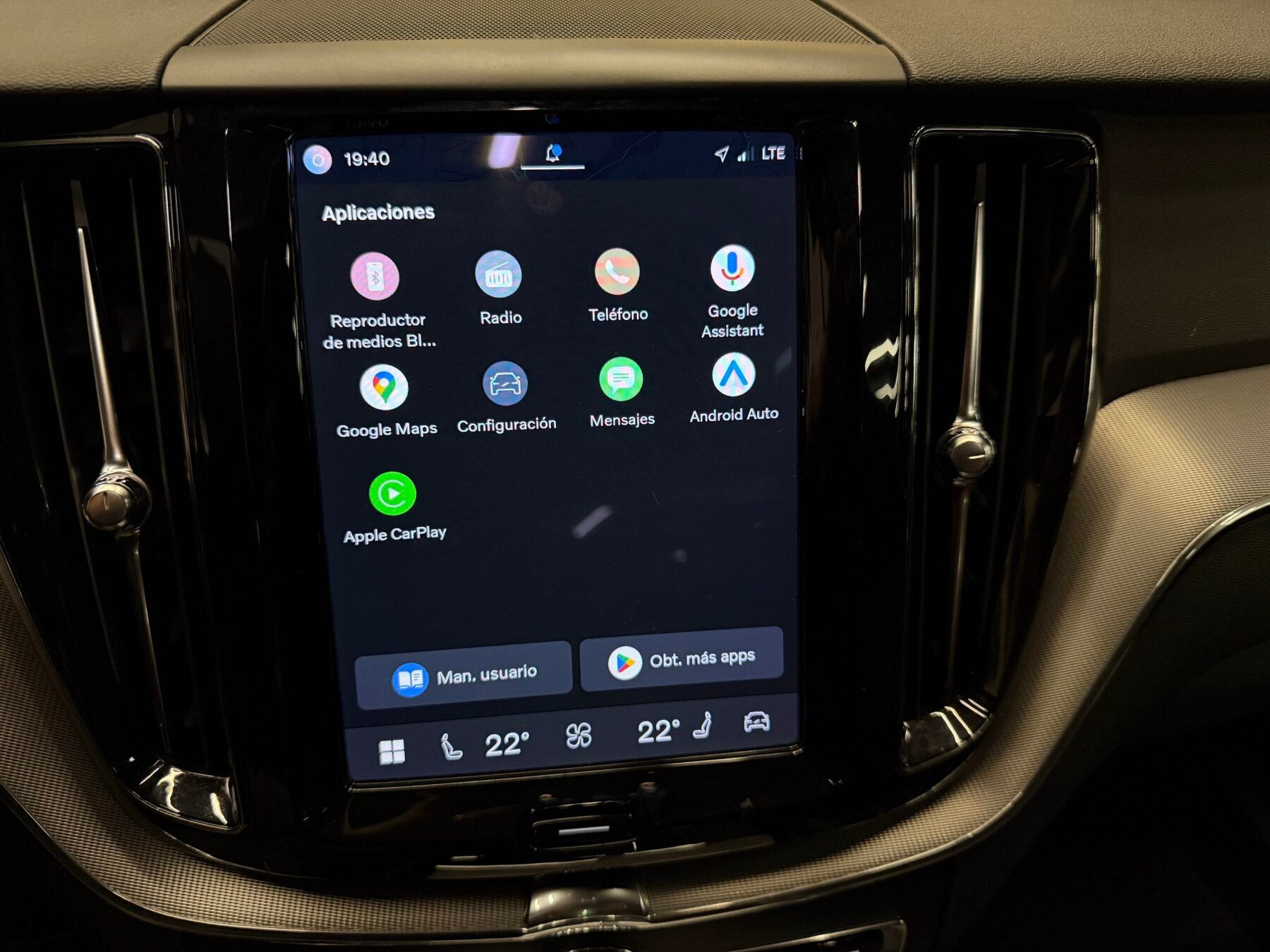 VOLVO  XC60 2.0 B4 D Ultimate Dark Auto FUL IMPOLUTO