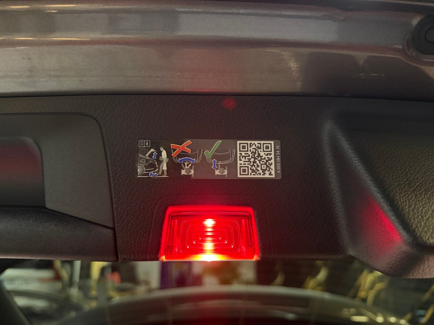 MERCEDES-BENZ GLA 200D 4MATIC AMG Edition Motor Mercedes con CADENAFUL FUL FUL