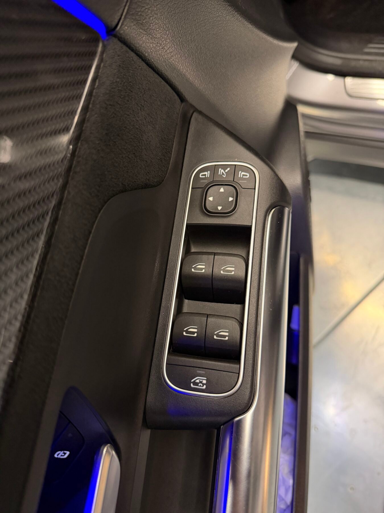 MERCEDES-BENZ GLA 200D 4MATIC AMG Edition Motor Mercedes con CADENAFUL FUL FUL