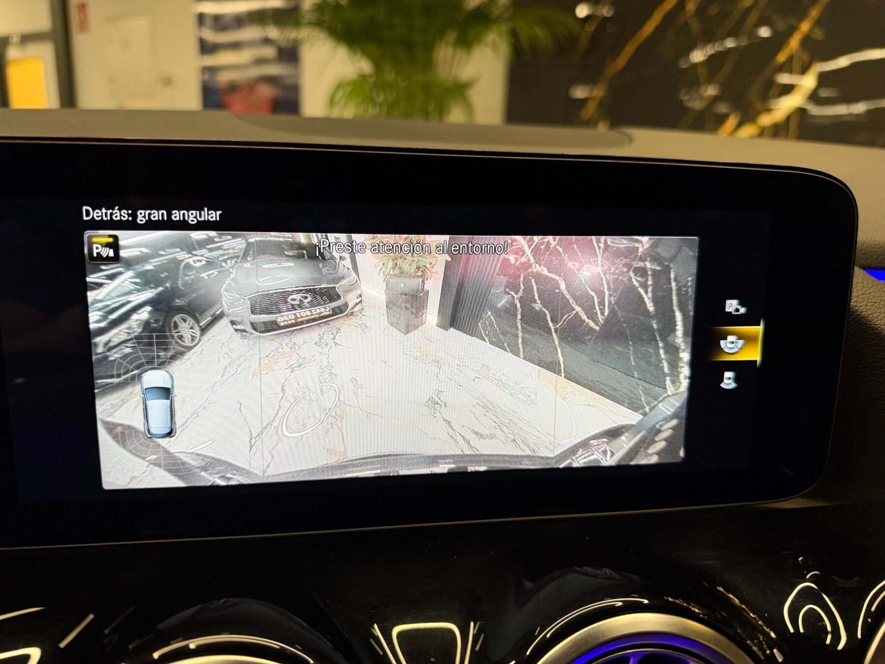 MERCEDES-BENZ GLA 200D 4MATIC AMG Edition Motor Mercedes con CADENAFUL FUL FUL