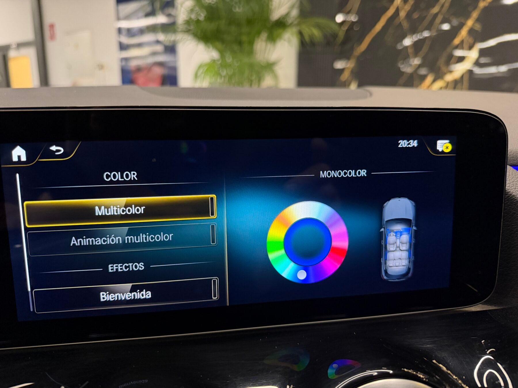 MERCEDES-BENZ GLA 200D 4MATIC AMG Edition Motor Mercedes con CADENAFUL FUL FUL