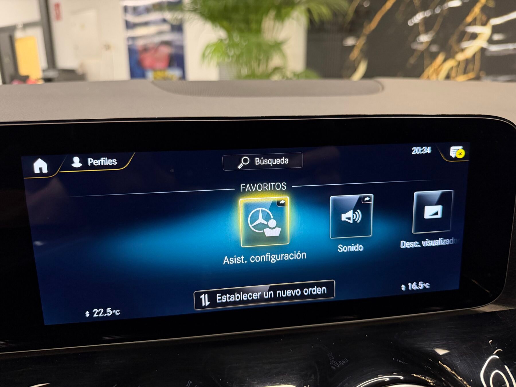 MERCEDES-BENZ GLA 200D 4MATIC AMG Edition Motor Mercedes con CADENAFUL FUL FUL