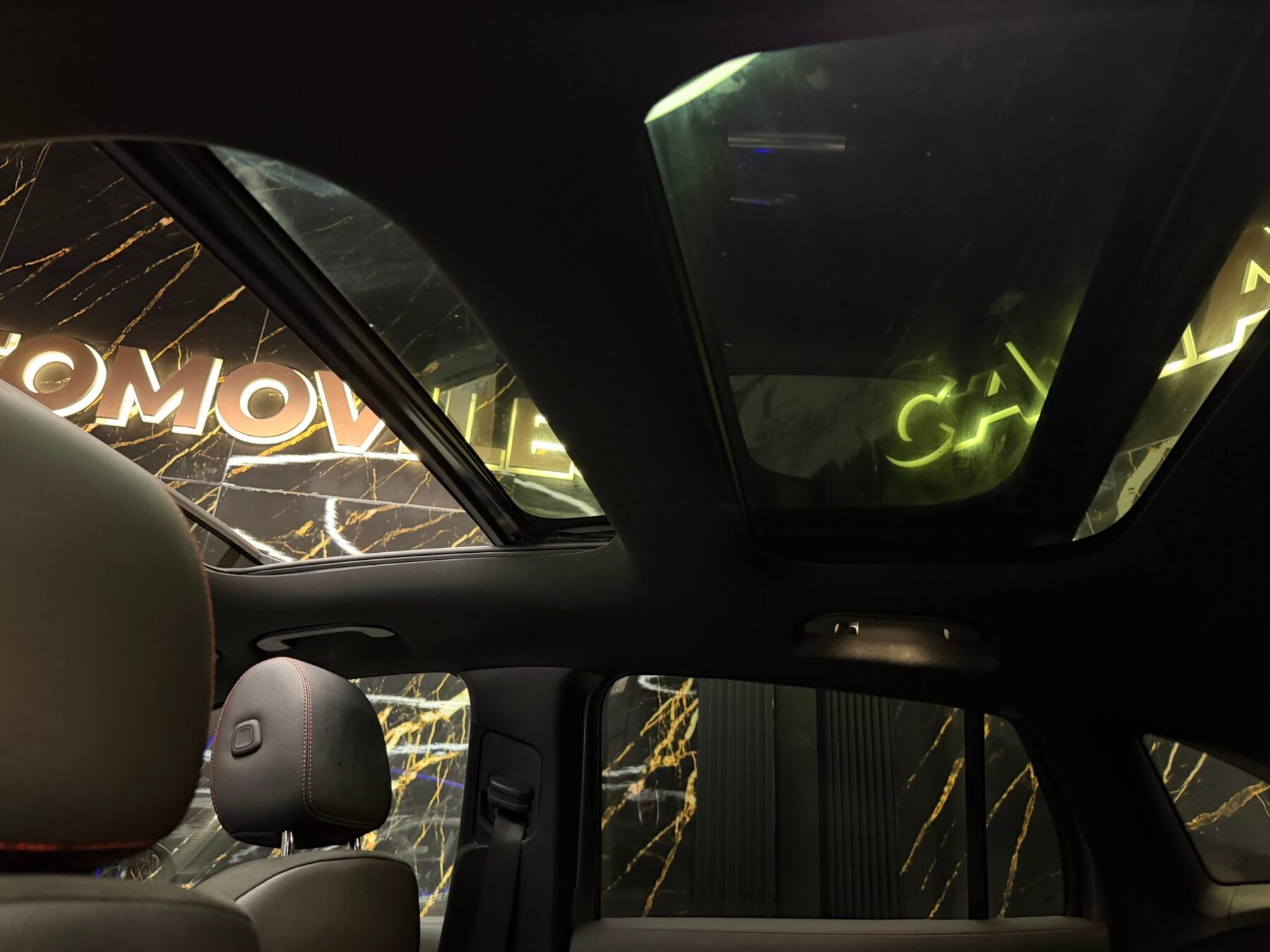 MERCEDES-BENZ GLA 200D 4MATIC AMG Edition Motor Mercedes con CADENAFUL FUL FUL