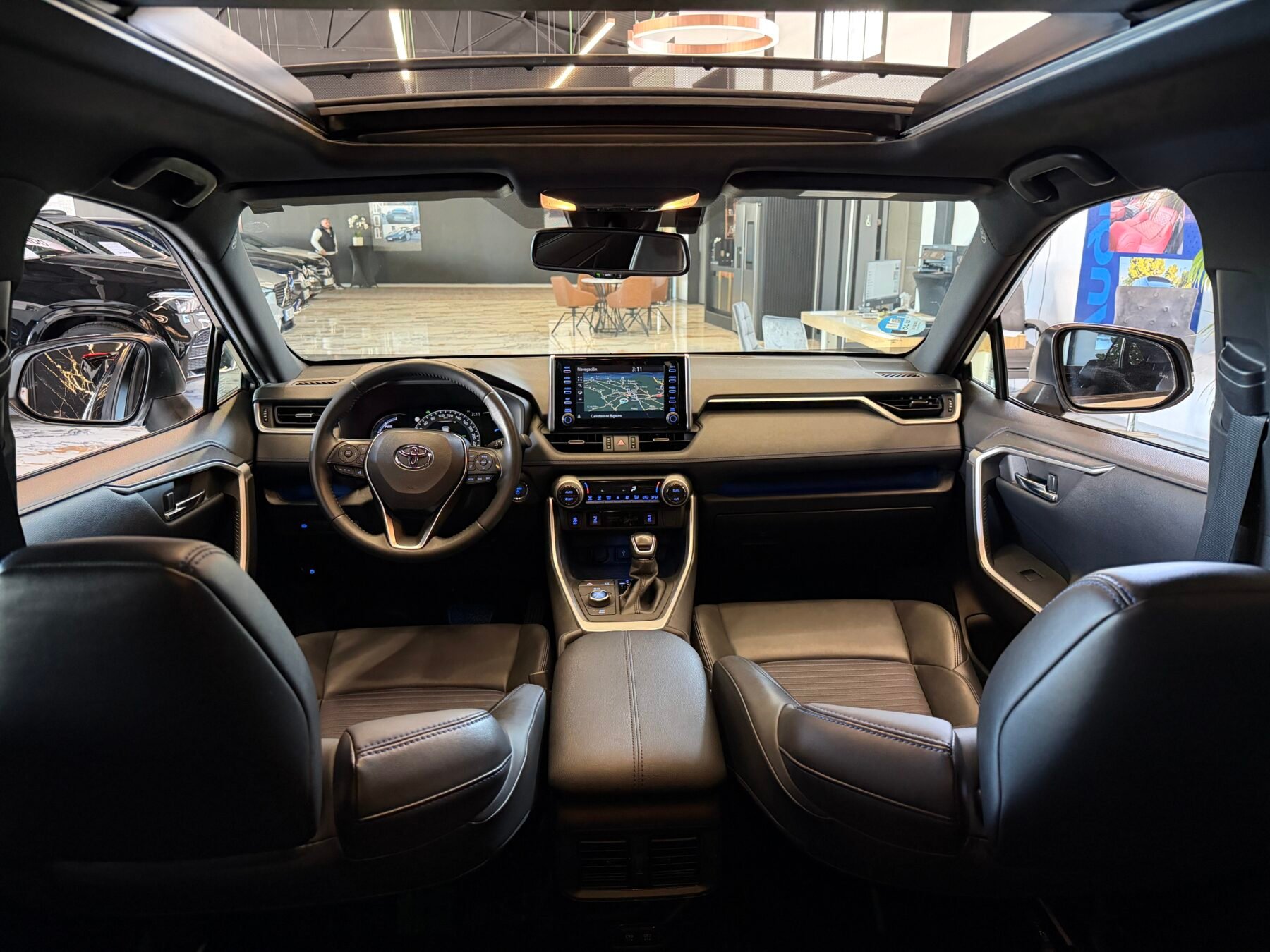 TOYOTA Rav4 2.5l 220H Luxury 4WD PANORAMA FULL