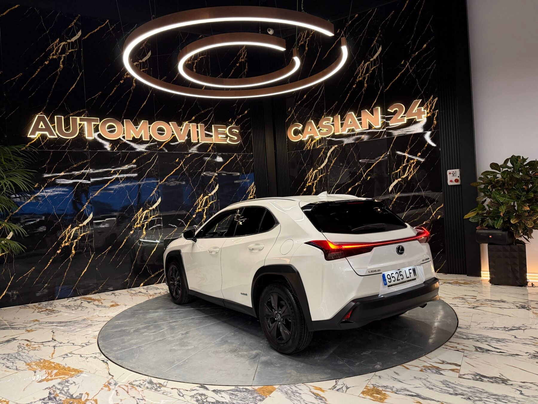 LEXUS UX 2.0 184CV 250h Executive Sport