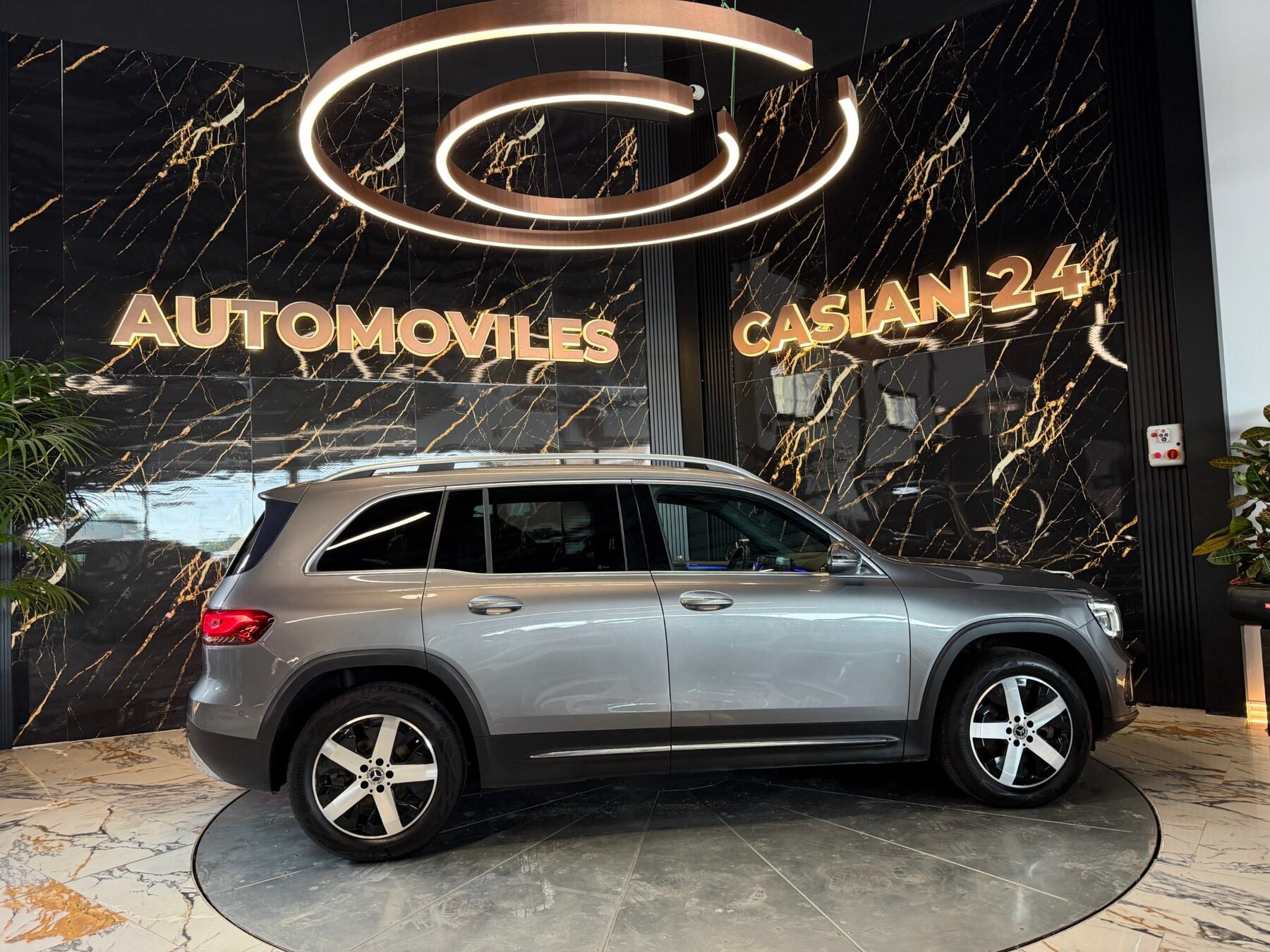 MERCEDES-BENZ GLB 200d Sport Edition Motor MERCEDES CON CADENA