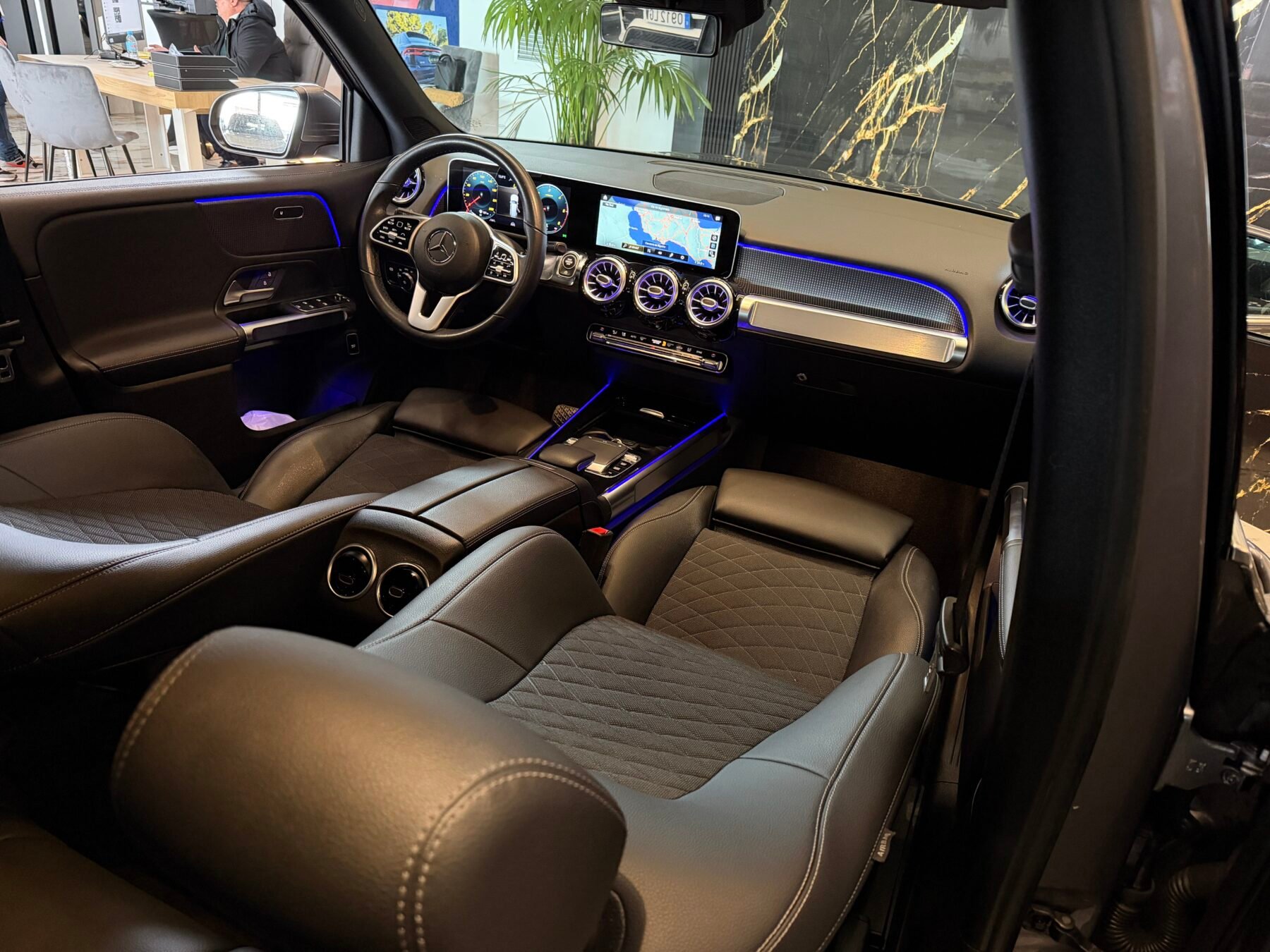 MERCEDES-BENZ GLB 200d Sport Edition Motor MERCEDES CON CADENA