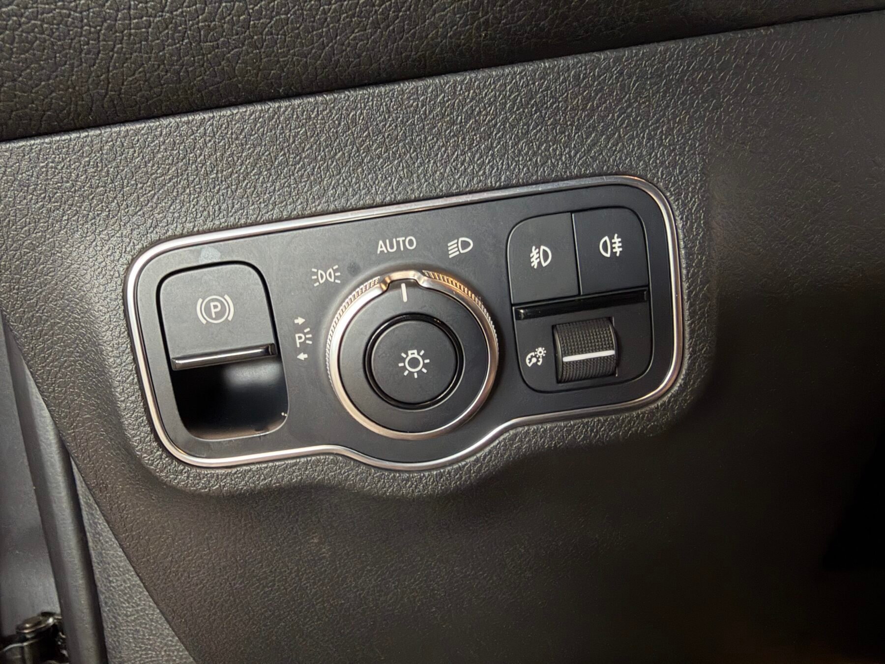 MERCEDES-BENZ GLB 200d Sport Edition Motor MERCEDES CON CADENA