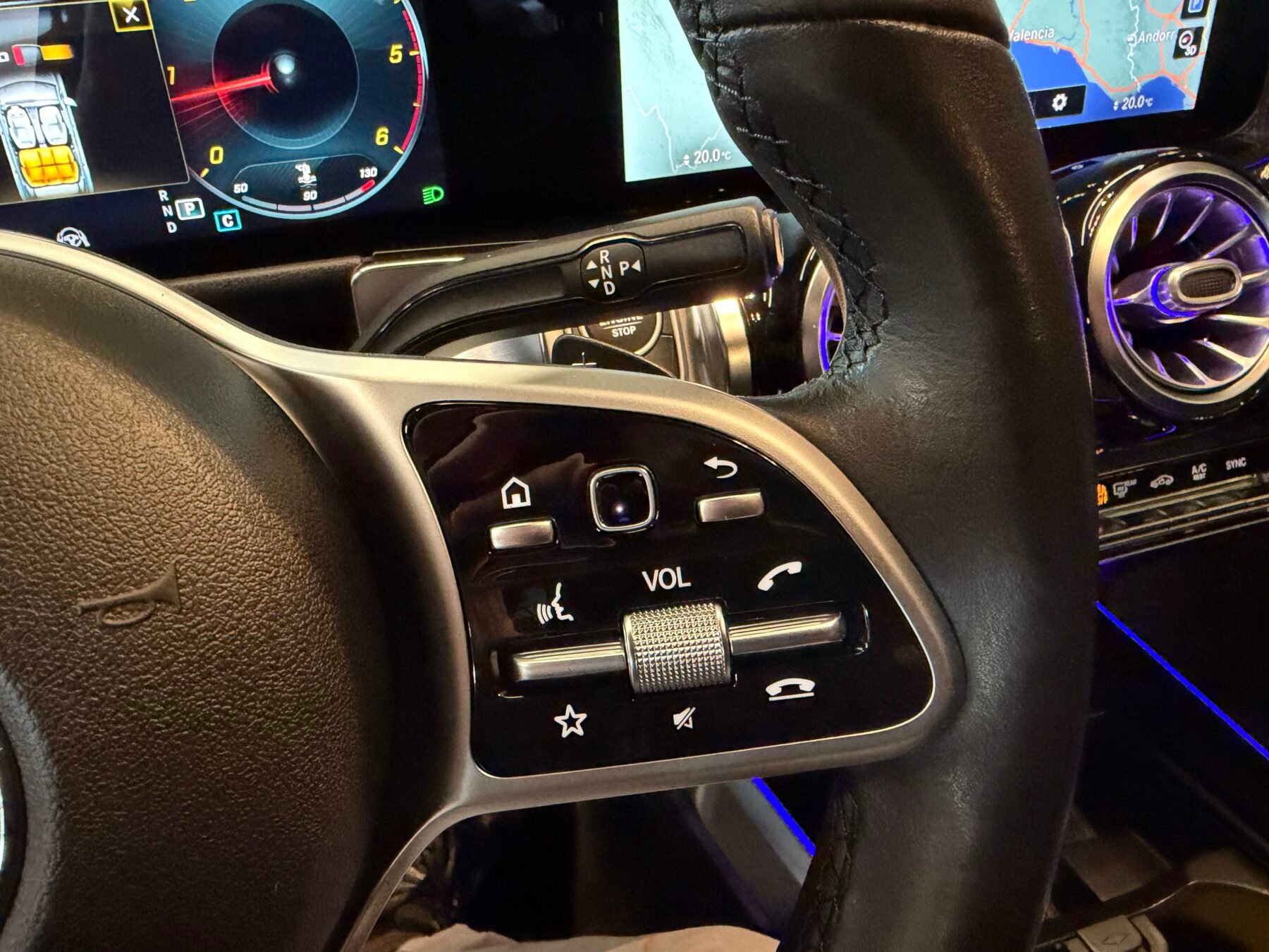 MERCEDES-BENZ GLB 200d Sport Edition Motor MERCEDES CON CADENA