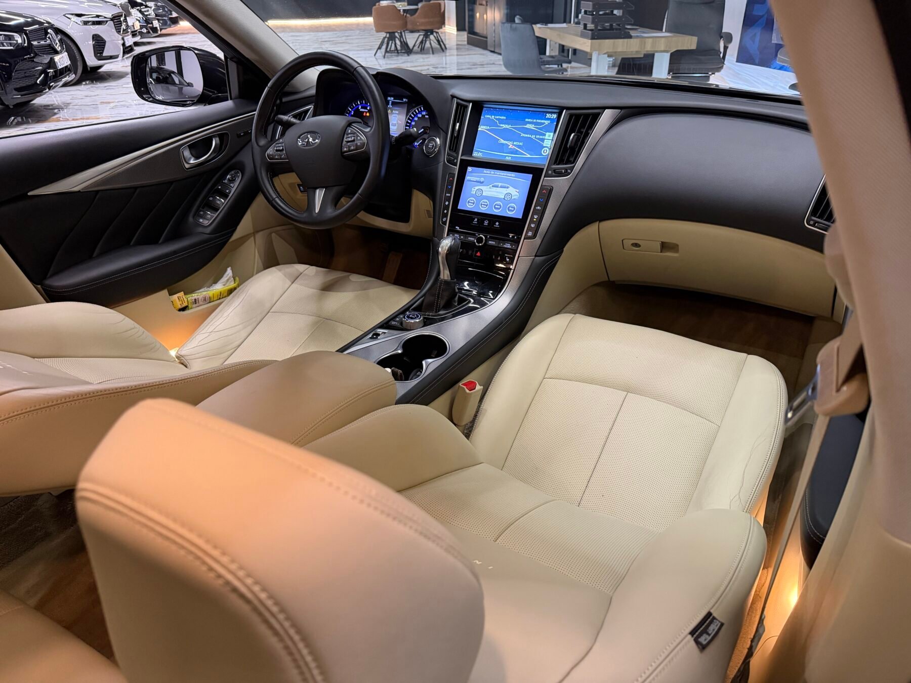 INFINITI Q50 2.2D 170CV SPORT Edition 7G Motor Mercedes con CADENA