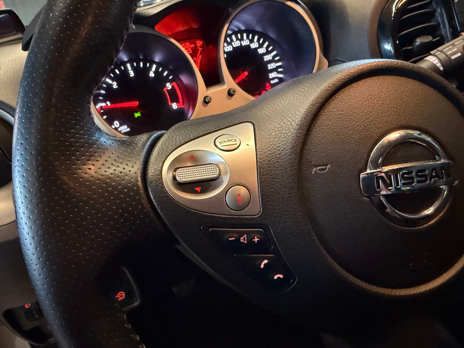 NISSAN  JUKE 1.5 dCi 110cv Motor IRROMPIBLE Sport  4X2