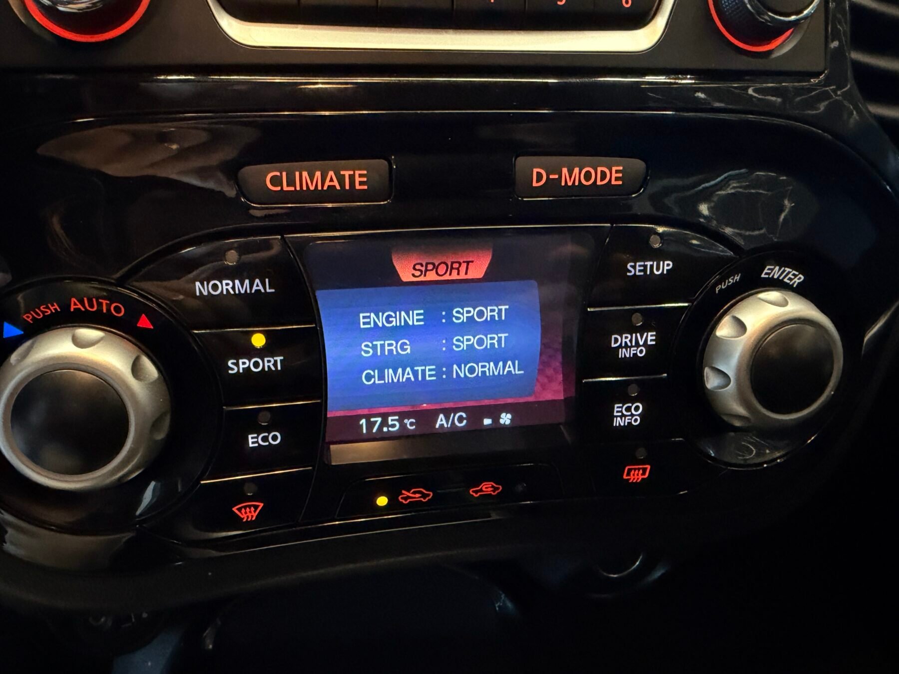 NISSAN  JUKE 1.5 dCi 110cv Motor IRROMPIBLE Sport  4X2