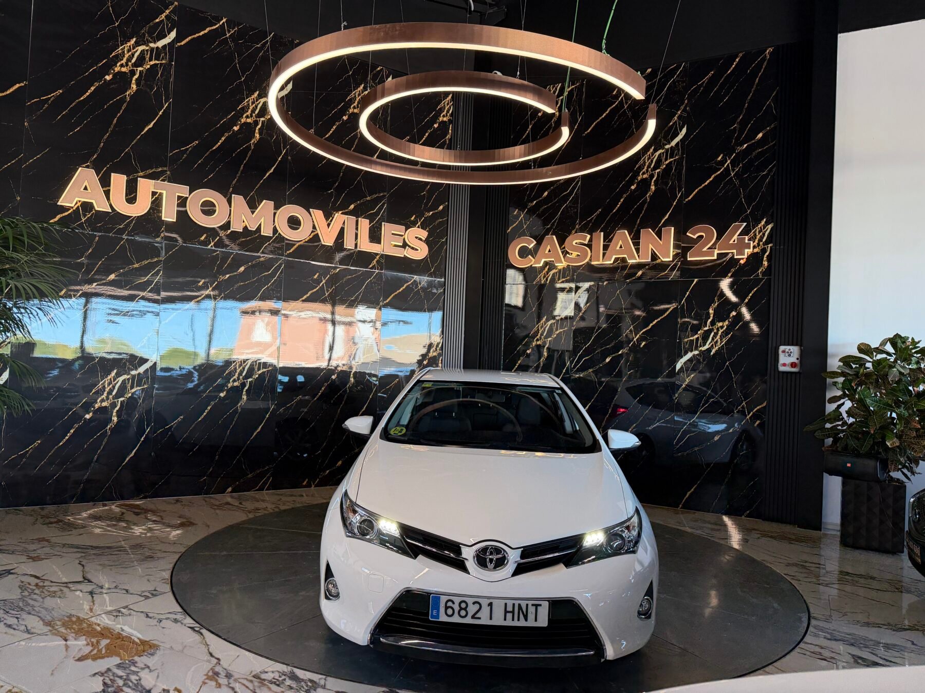 TOYOTA Auris 1.4 Diesel 90CV  Sport 4Cilindros en Linea