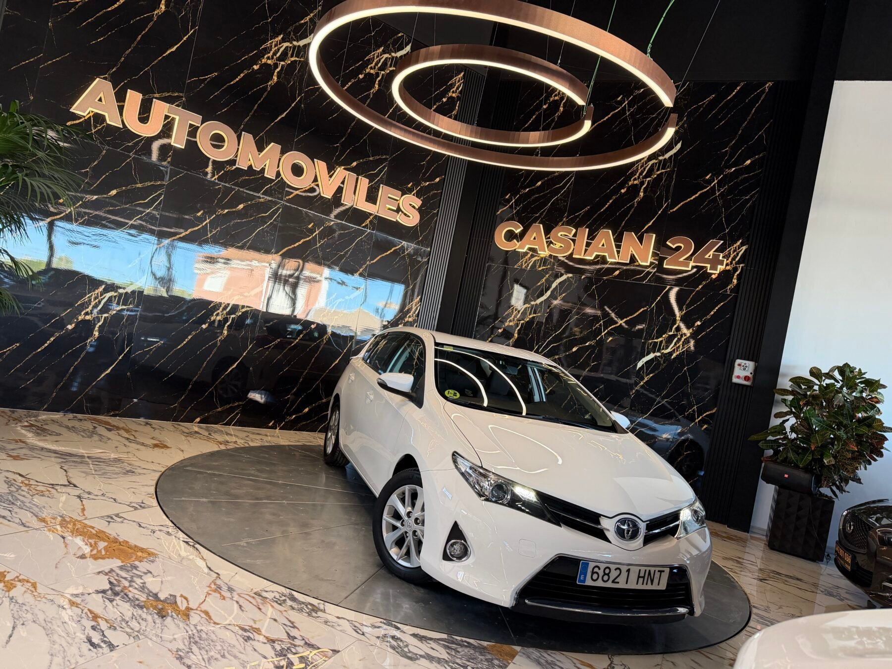 TOYOTA Auris 1.4 Diesel 90CV  Sport 4Cilindros en Linea