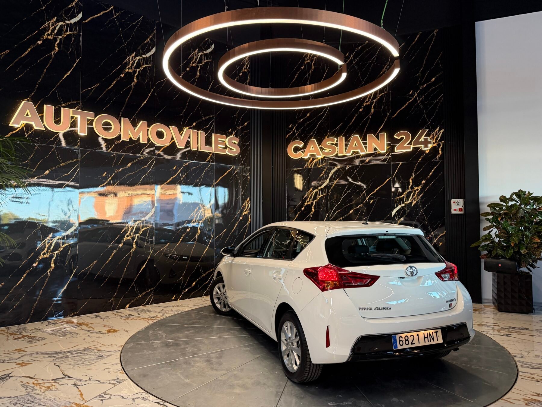 TOYOTA Auris 1.4 Diesel 90CV  Sport 4Cilindros en Linea