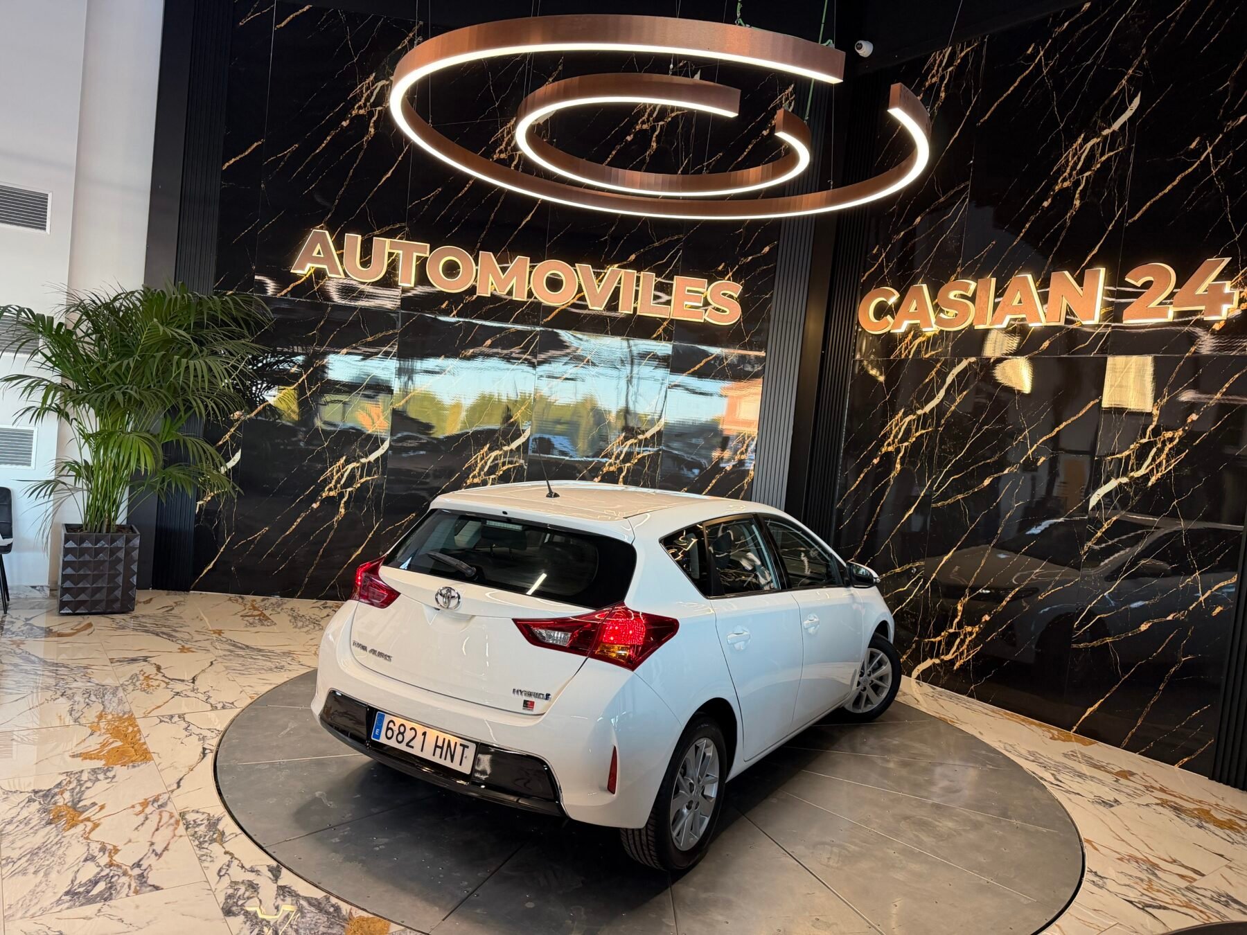 TOYOTA Auris 1.4 Diesel 90CV  Sport 4Cilindros en Linea