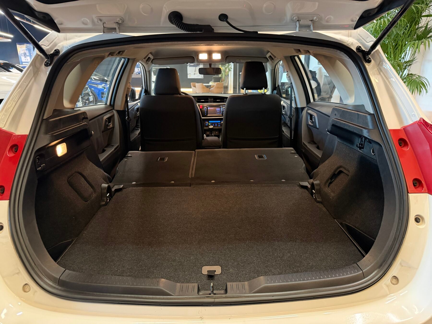 TOYOTA Auris 1.4 Diesel 90CV  Sport 4Cilindros en Linea