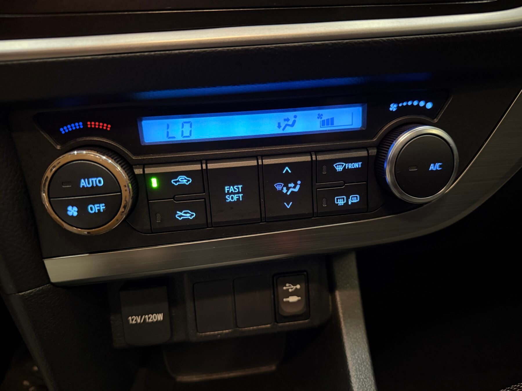 TOYOTA Auris 1.4 Diesel 90CV  Sport 4Cilindros en Linea