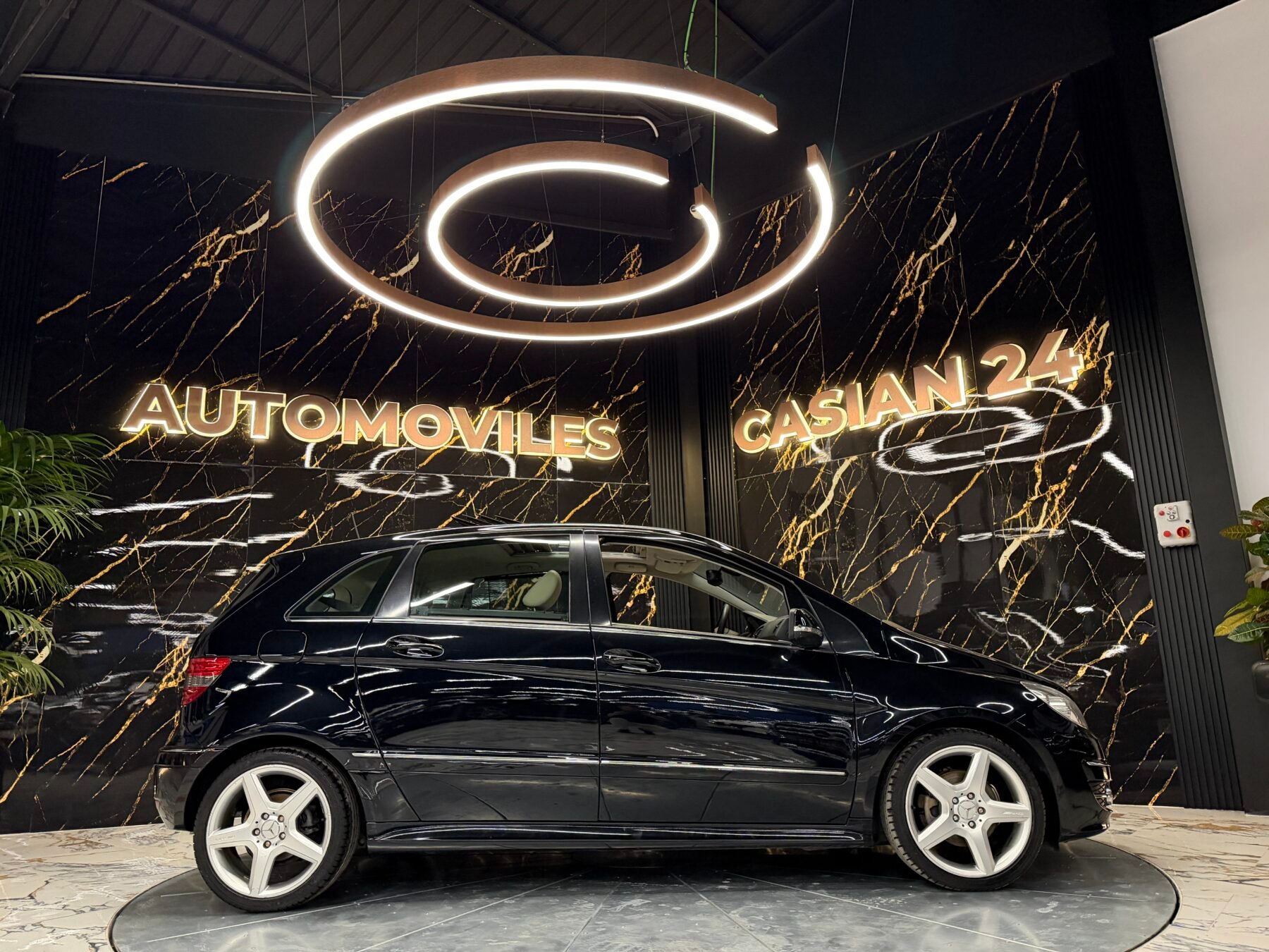 MERCEDES-BENZ Clase B B 180 CDI Sport Edition Motor MERCEDES CON CADENA IRROMPIBLE