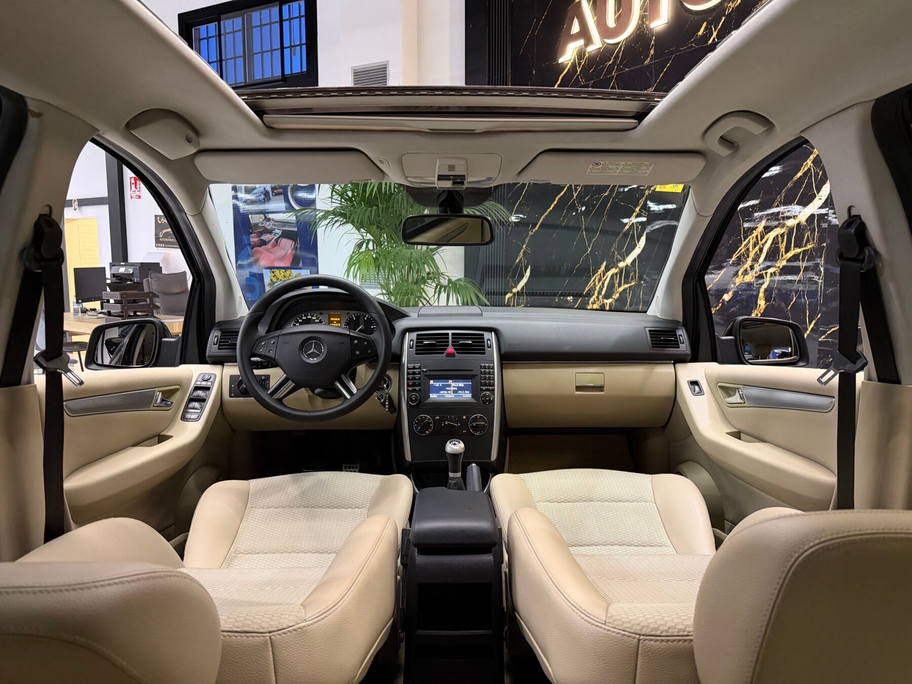 MERCEDES-BENZ Clase B B 180 CDI Sport Edition Motor MERCEDES CON CADENA IRROMPIBLE