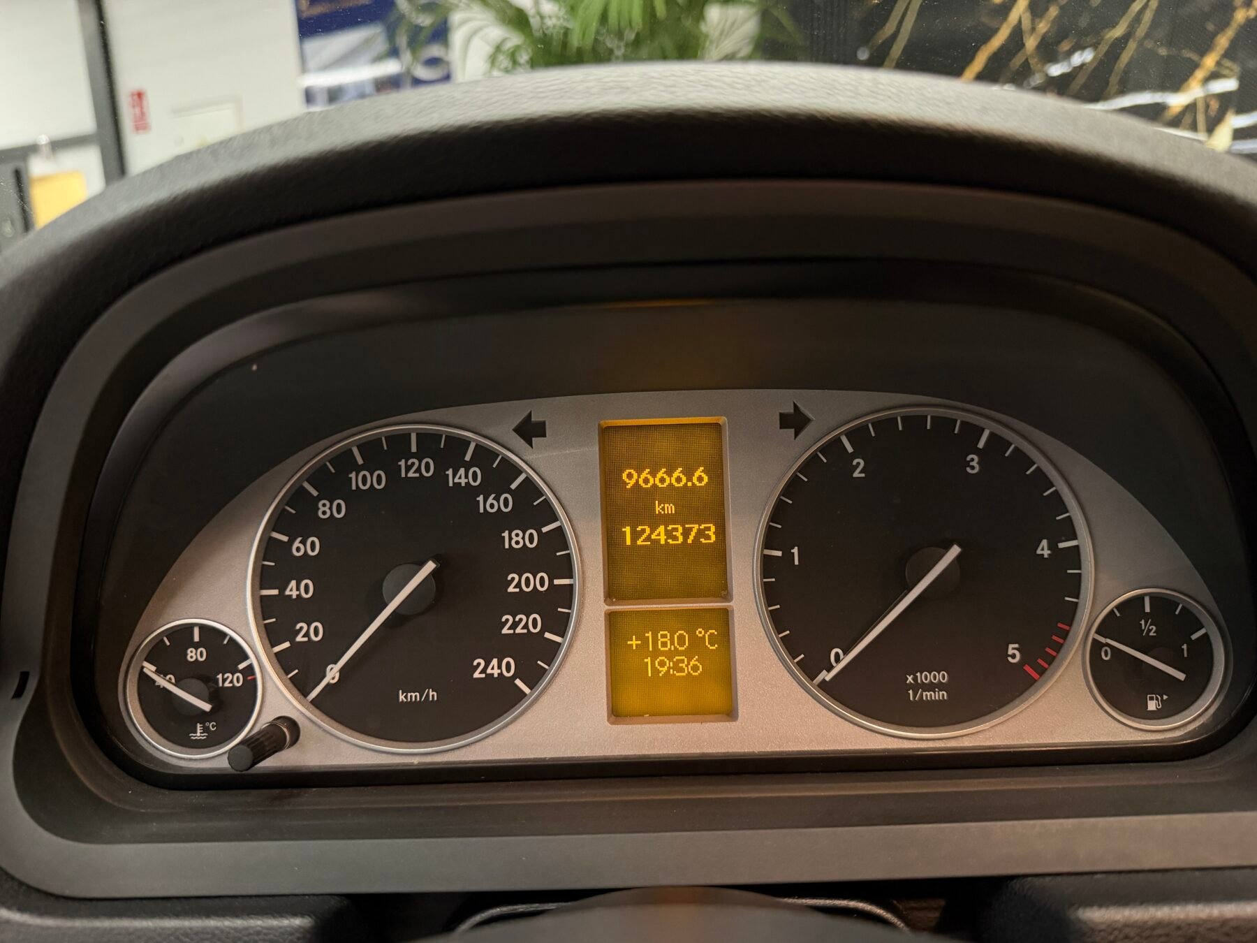 MERCEDES-BENZ Clase B B 180 CDI Sport Edition Motor MERCEDES CON CADENA IRROMPIBLE