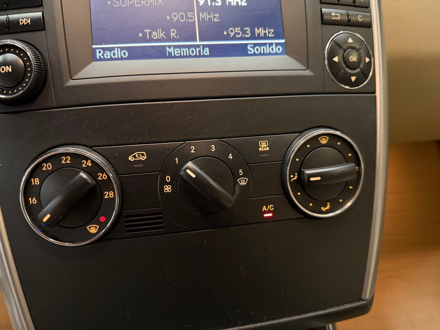 MERCEDES-BENZ Clase B B 180 CDI Sport Edition Motor MERCEDES CON CADENA IRROMPIBLE