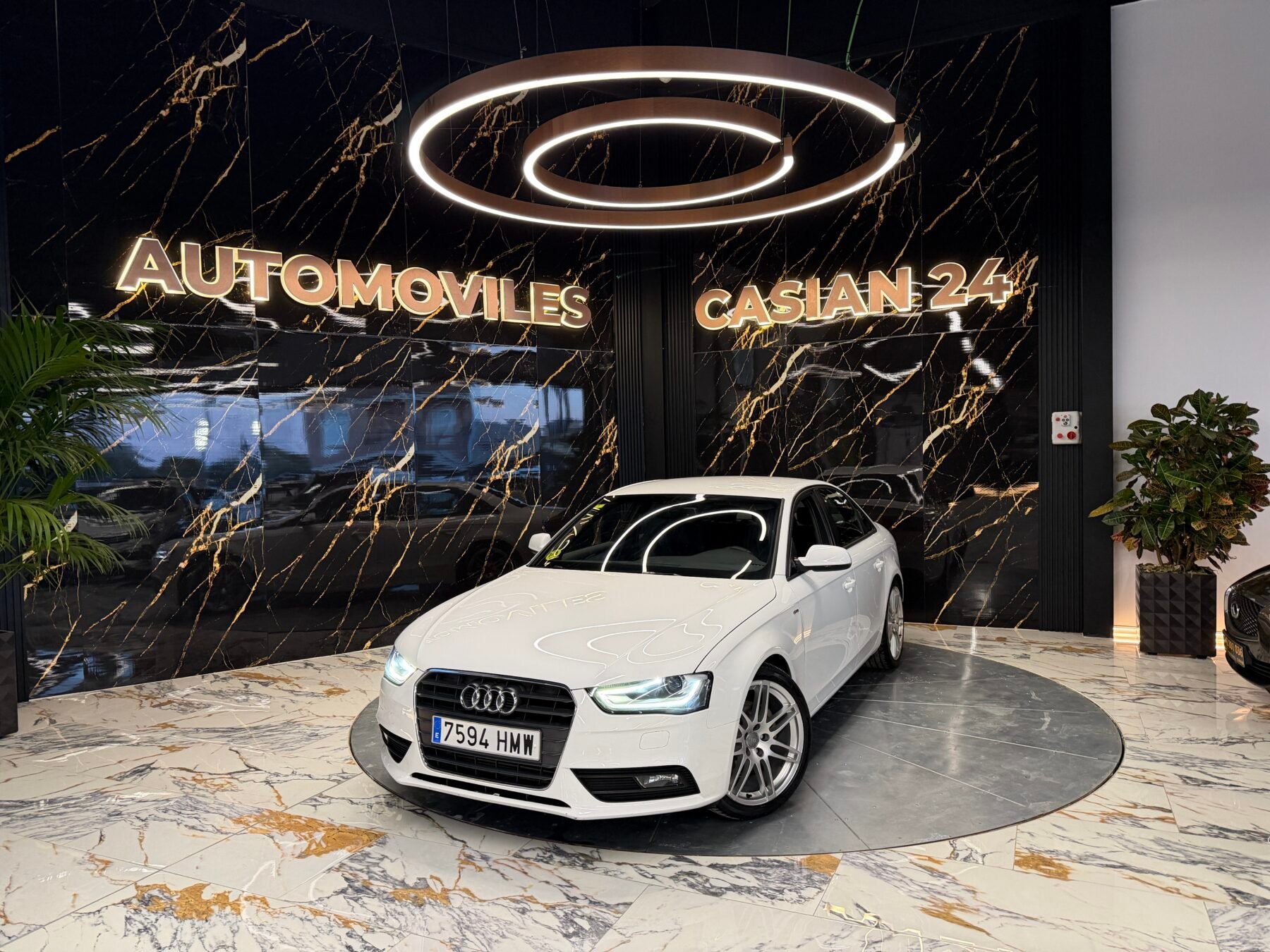 AUDI A4 2.0 TDI 150CV S line edition IMPOLUTO NACIONAL