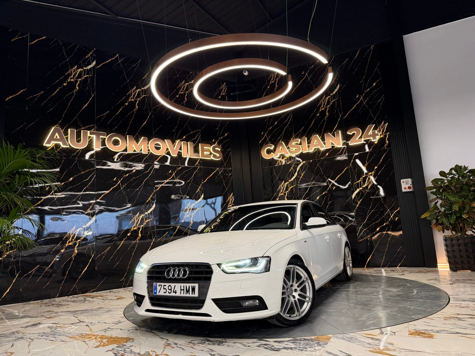 AUDI A4 2.0 TDI 150CV S line edition IMPOLUTO NACIONAL