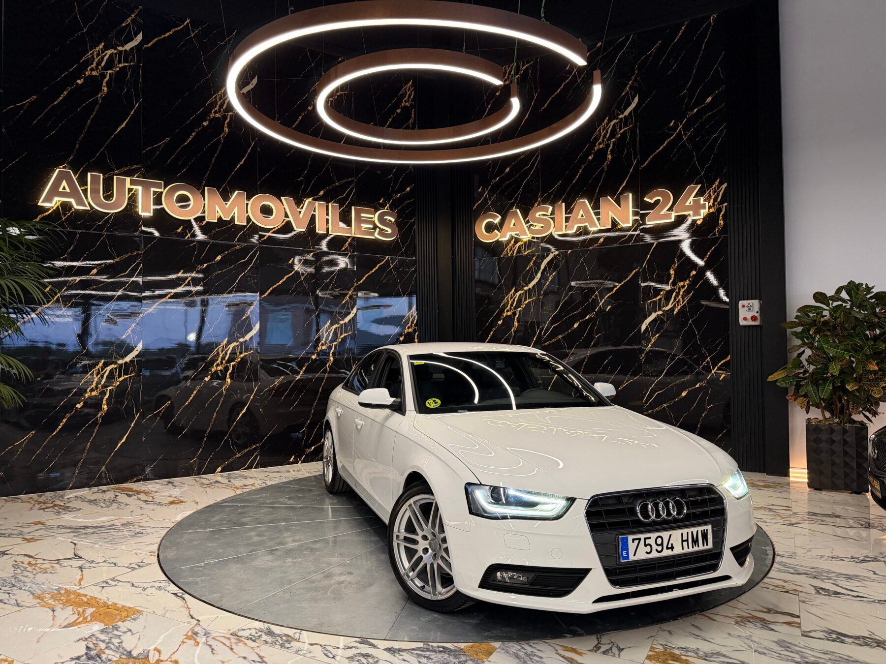 AUDI A4 2.0 TDI 150CV S line edition IMPOLUTO NACIONAL