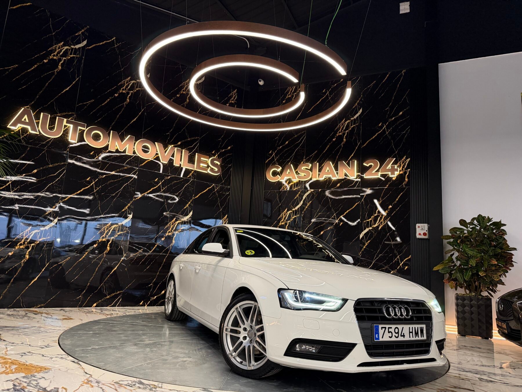 AUDI A4 2.0 TDI 150CV S line edition IMPOLUTO NACIONAL