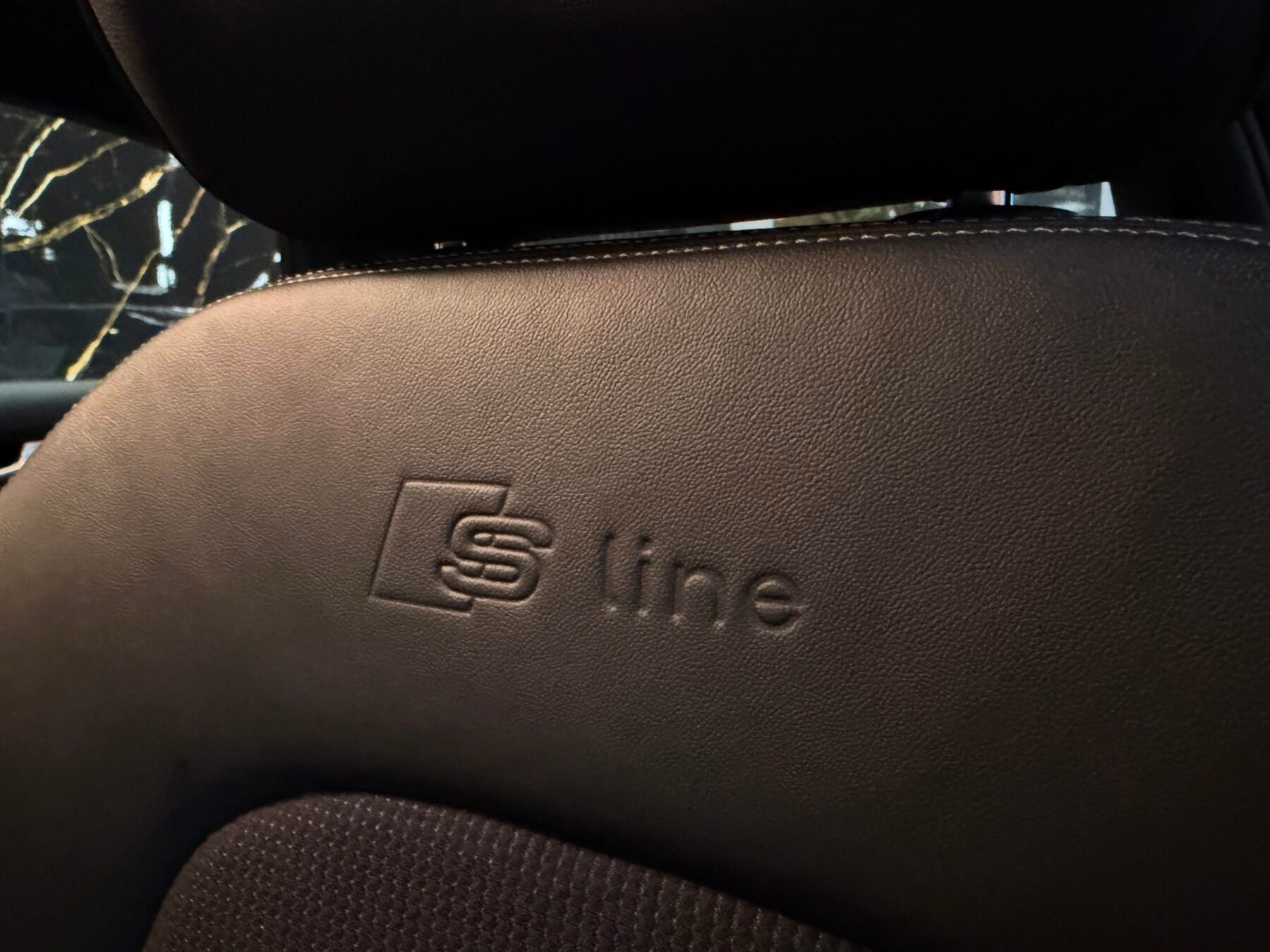 AUDI A4 2.0 TDI 150CV S line edition IMPOLUTO NACIONAL