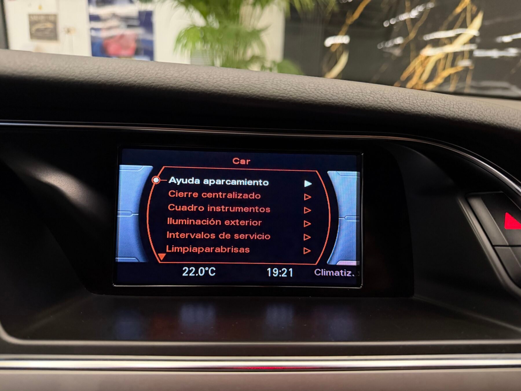 AUDI A4 2.0 TDI 150CV S line edition IMPOLUTO NACIONAL