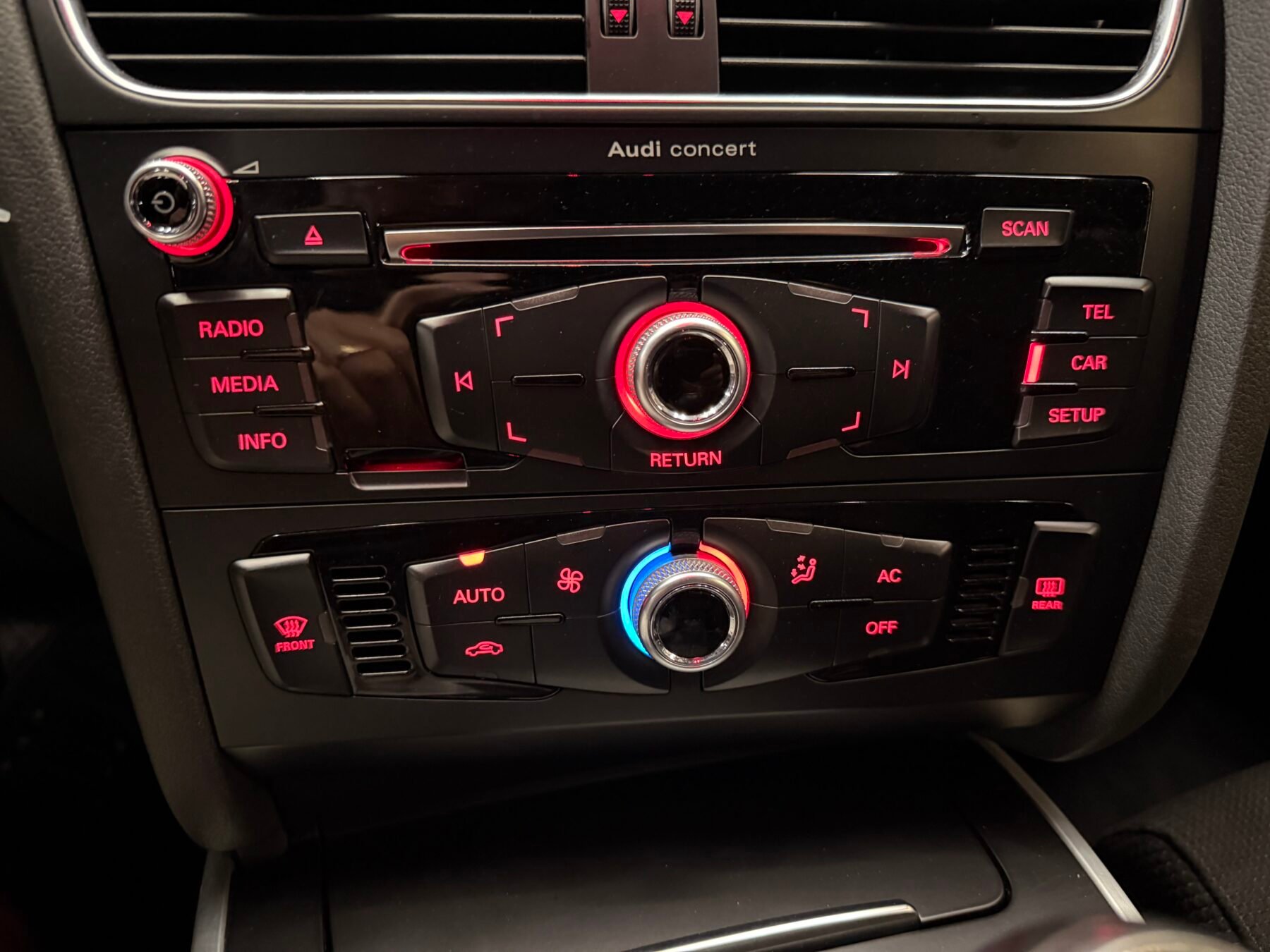 AUDI A4 2.0 TDI 150CV S line edition IMPOLUTO NACIONAL