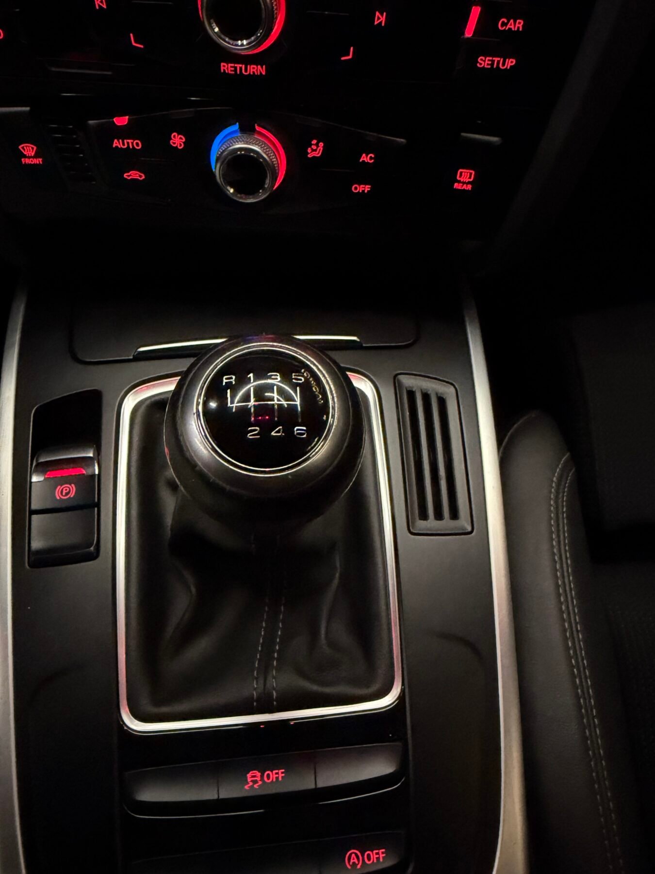 AUDI A4 2.0 TDI 150CV S line edition IMPOLUTO NACIONAL