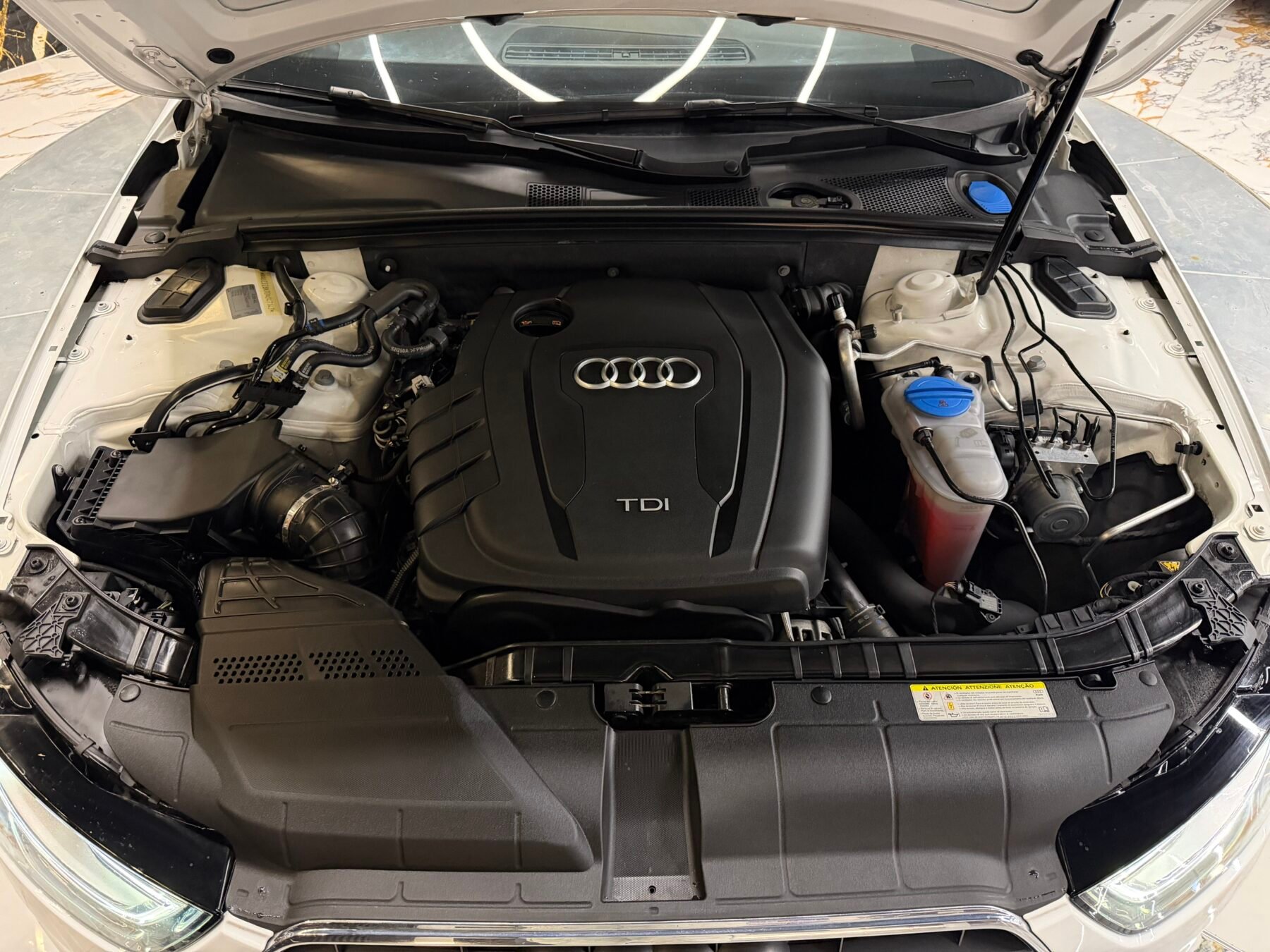 AUDI A4 2.0 TDI 150CV S line edition IMPOLUTO NACIONAL