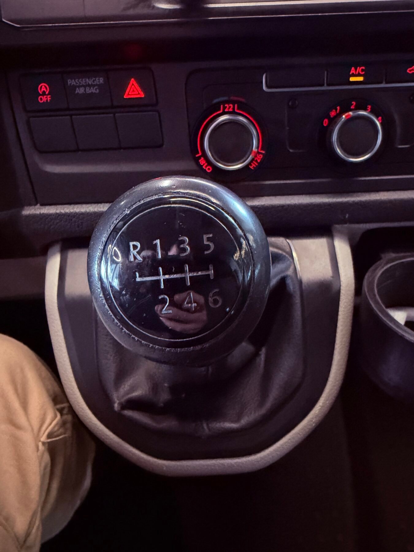 VOLKSWAGEN Transporter 2.0 TDI 150CV 6Velocidades 