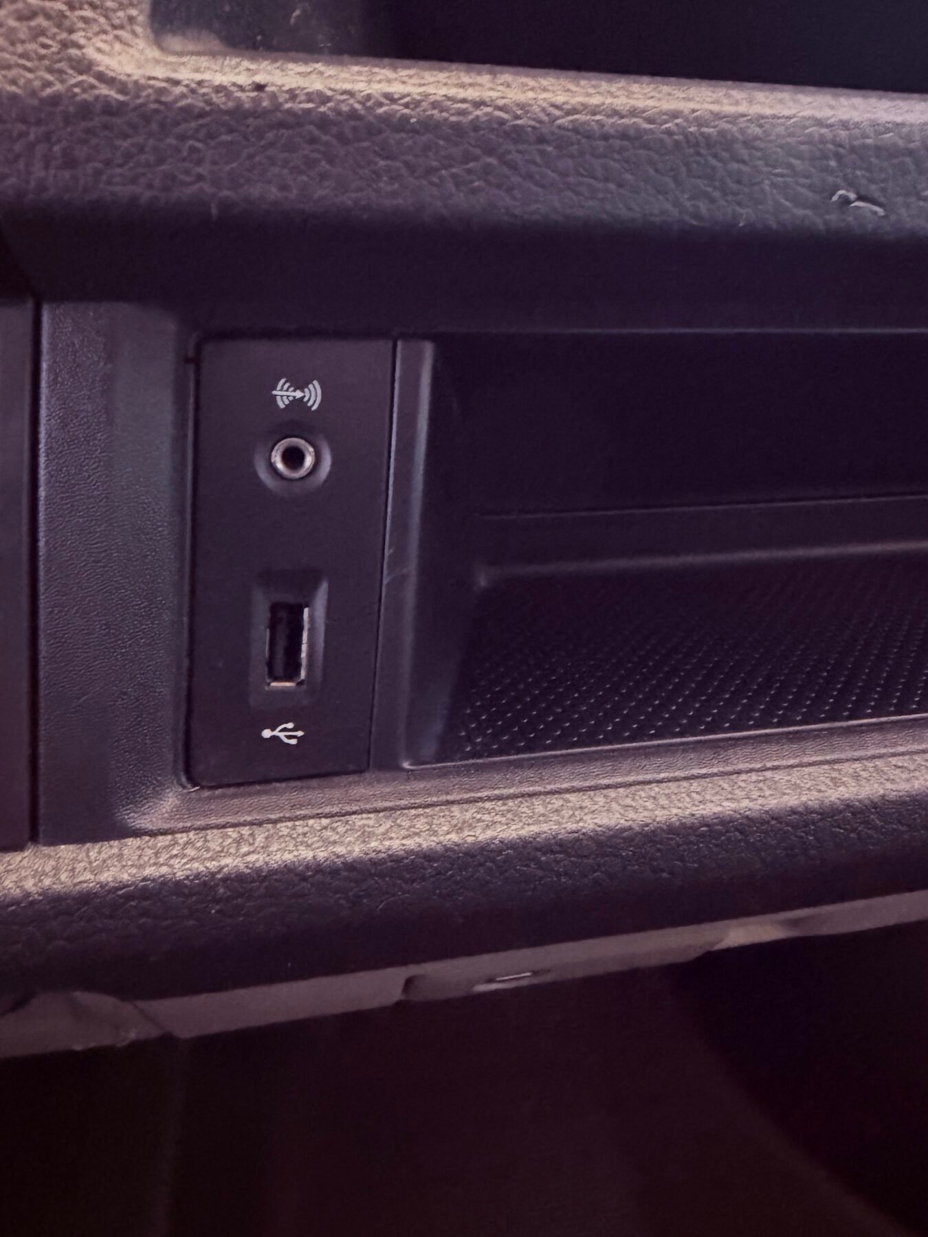 VOLKSWAGEN Transporter 2.0 TDI 150CV 6Velocidades 