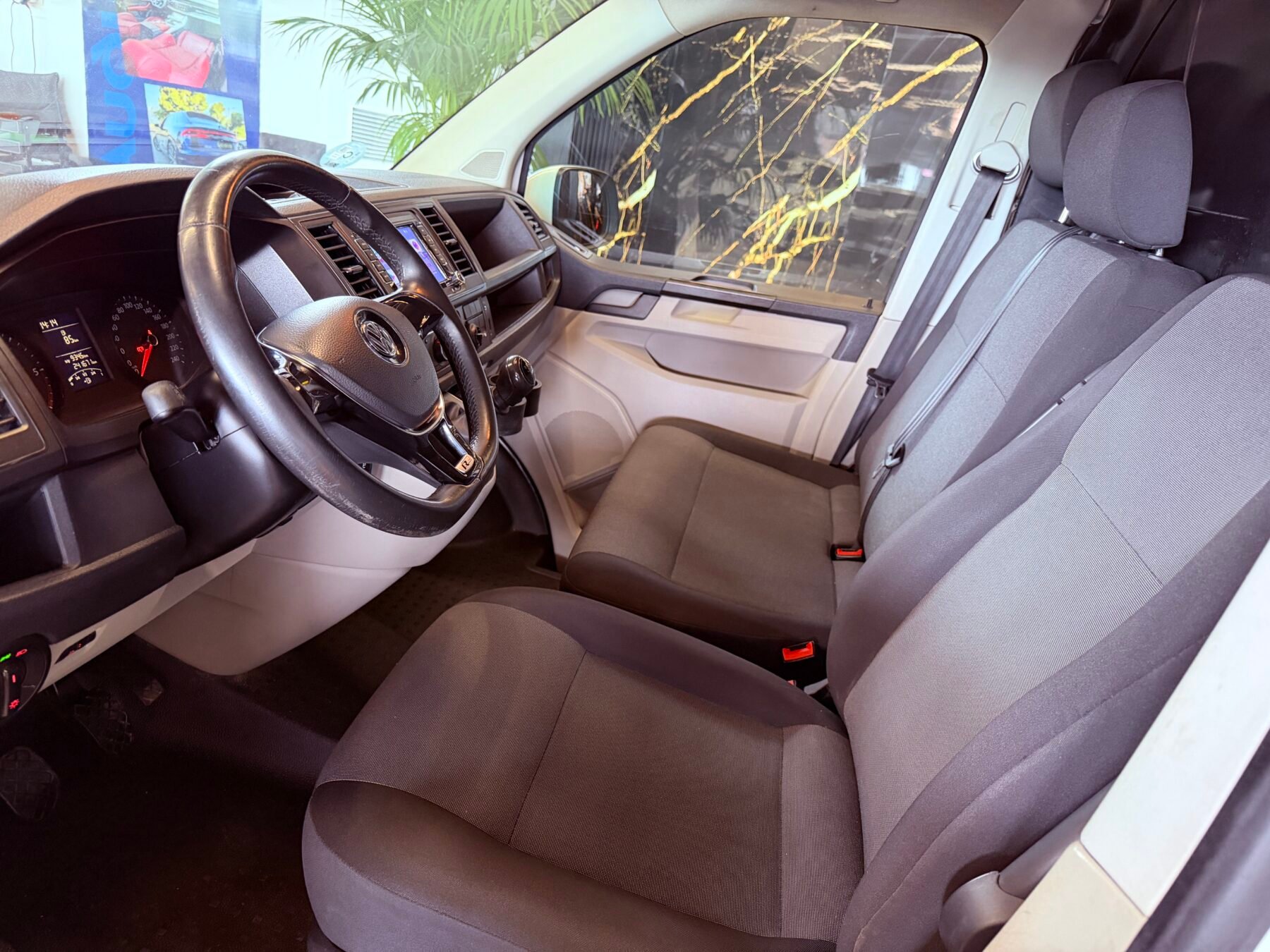 VOLKSWAGEN Transporter 2.0 TDI 150CV 6Velocidades 