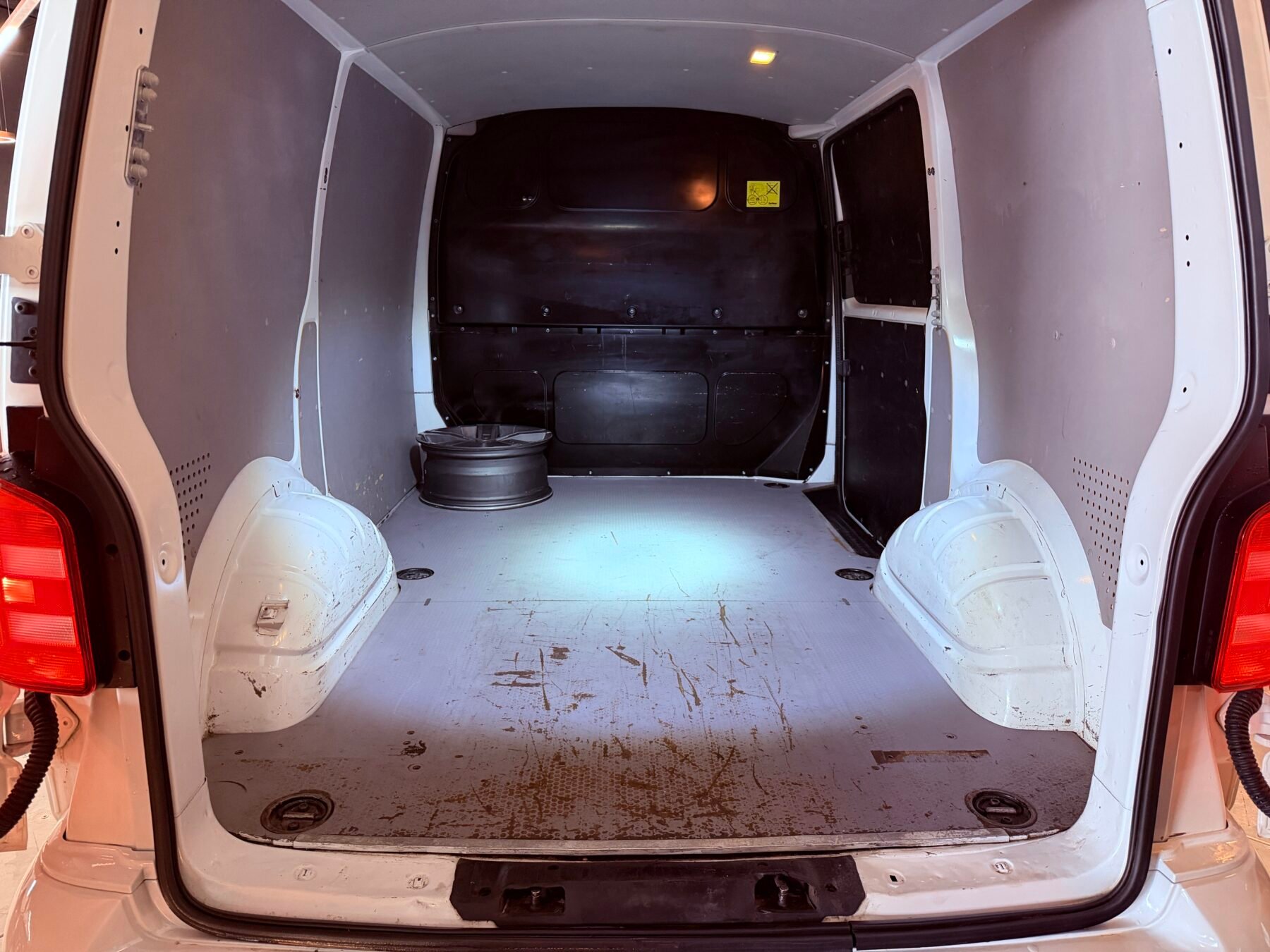 VOLKSWAGEN Transporter 2.0 TDI 150CV 6Velocidades 