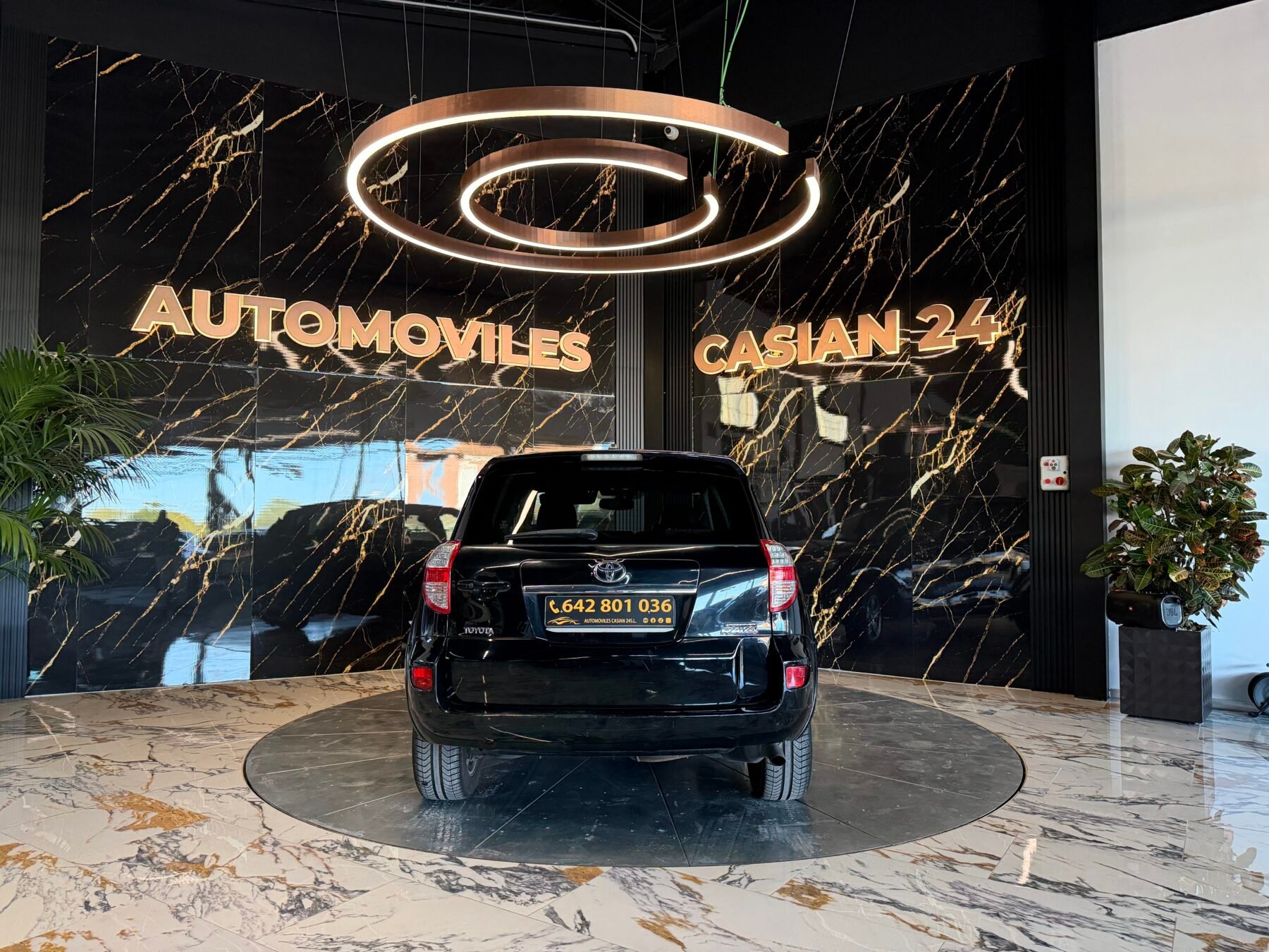 TOYOTA Rav4 2.2 DDCAT Execut.Cross Sp.Autodr.S 4x4