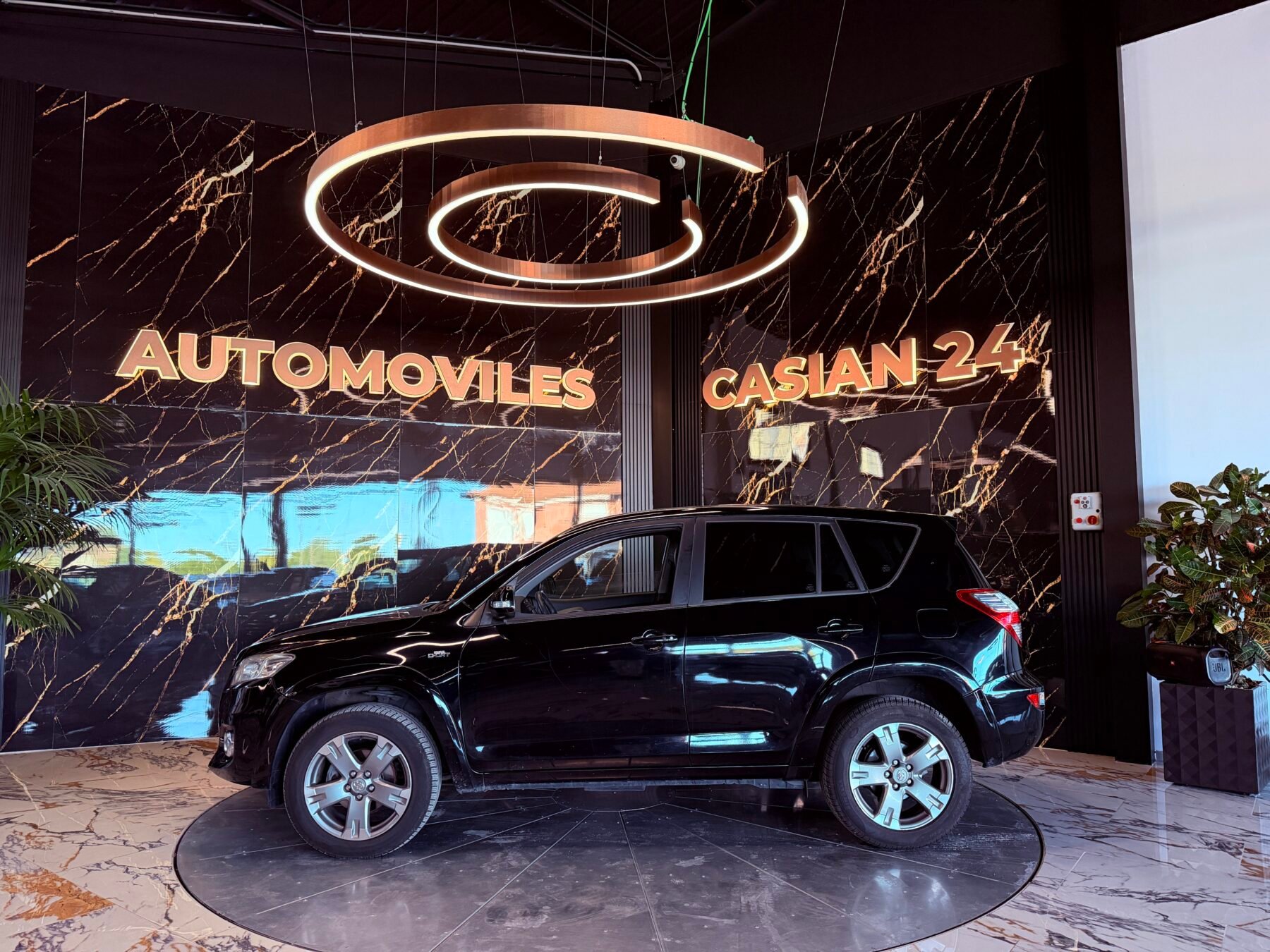 TOYOTA Rav4 2.2 DDCAT Execut.Cross Sp.Autodr.S 4x4